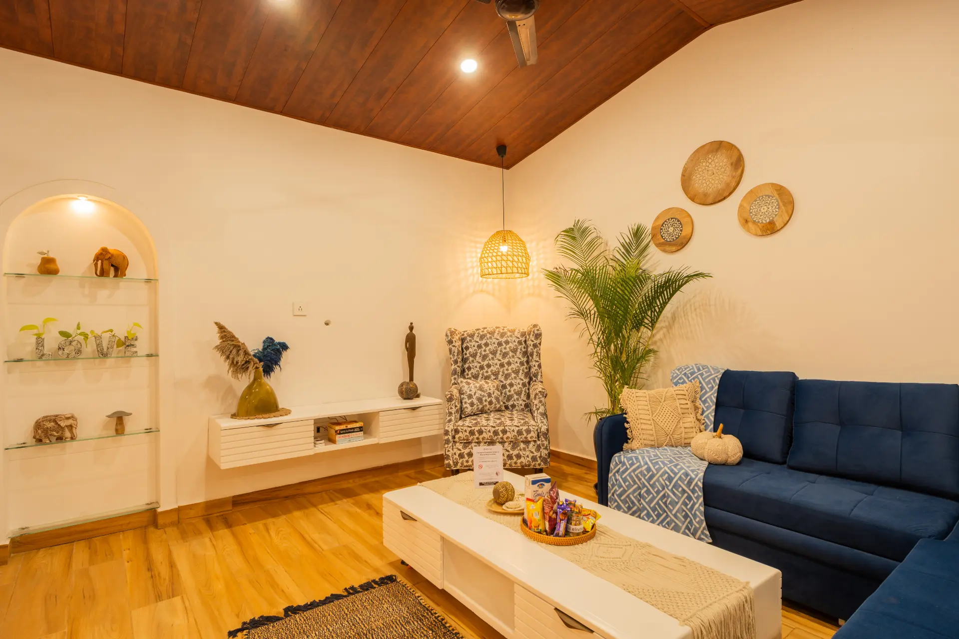 House of Neptune | 1-BHK Boutique Hut | Open Kitchen | Sit-out area | 10 Meters from Ashwem Beach — photo 13