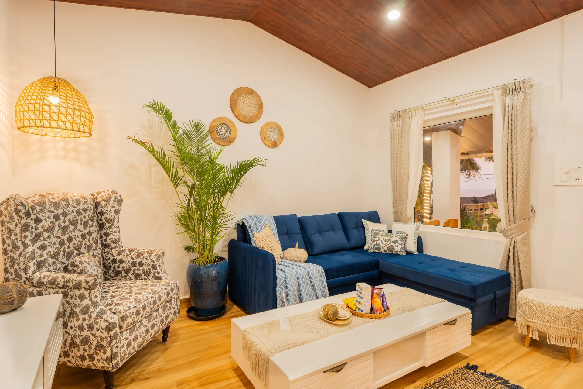 House of Neptune | 1-BHK Boutique Hut | Open Kitchen | Sit-out area | 10 Meters from Ashwem Beach — photo 14