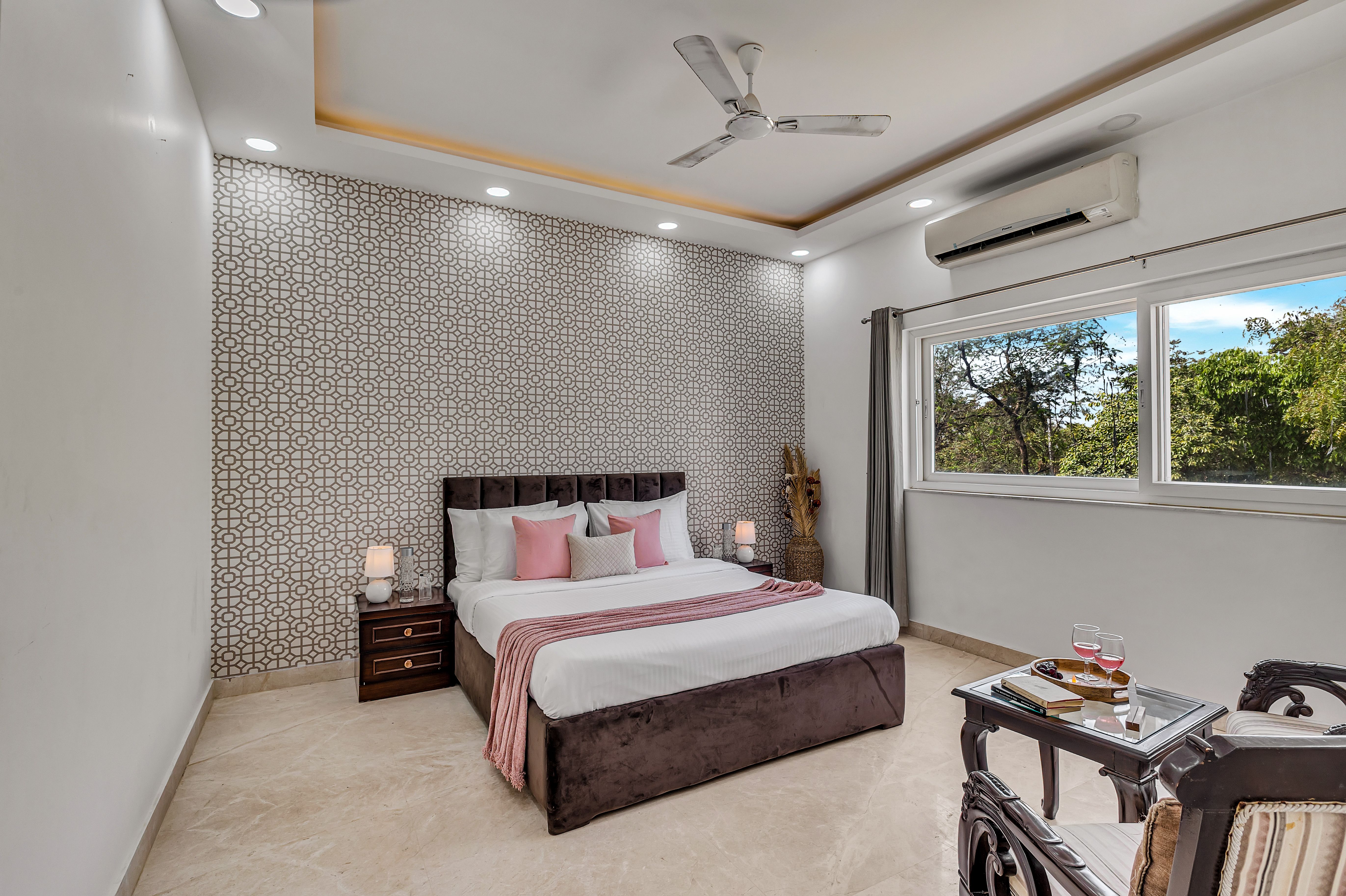 Ratikara Ullaas | 2-BHK with Private Pool, Lounge Space, Pool table & Lawn — photo 13