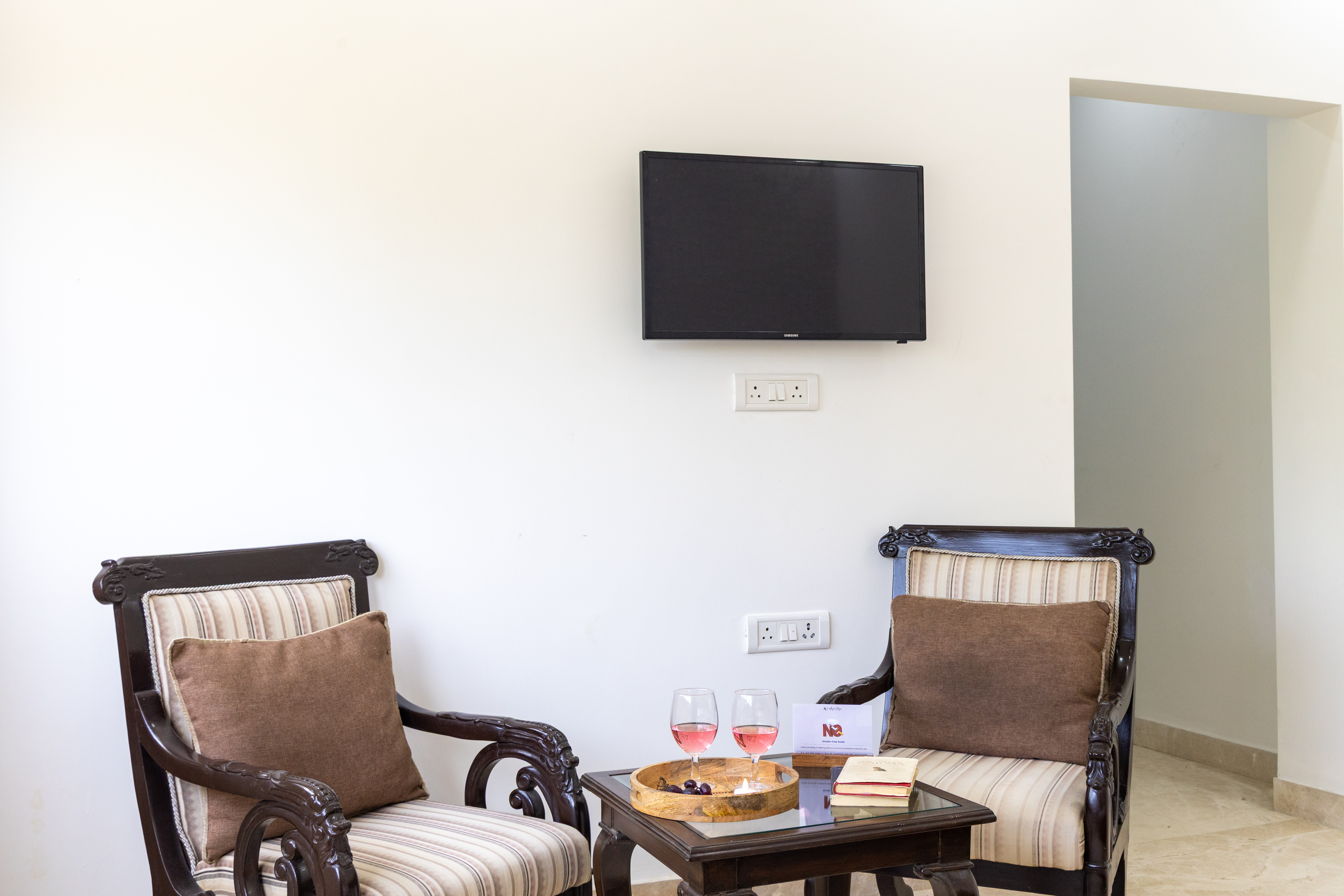 Ratikara Ullaas | 2-BHK with Private Pool, Lounge Space, Pool table & Lawn — photo 14