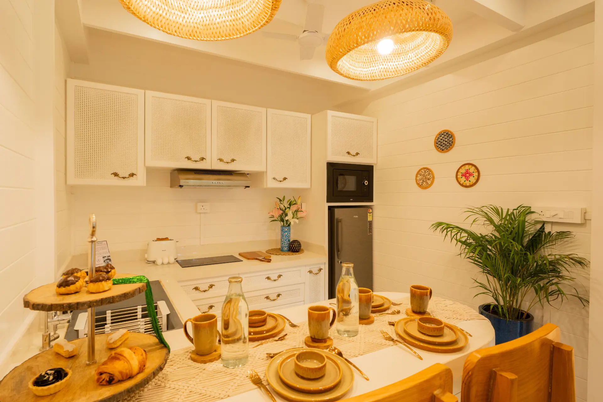 House of Neptune | 1-BHK Cottage | 10 mtrs from Ashwem Beach — photo 12
