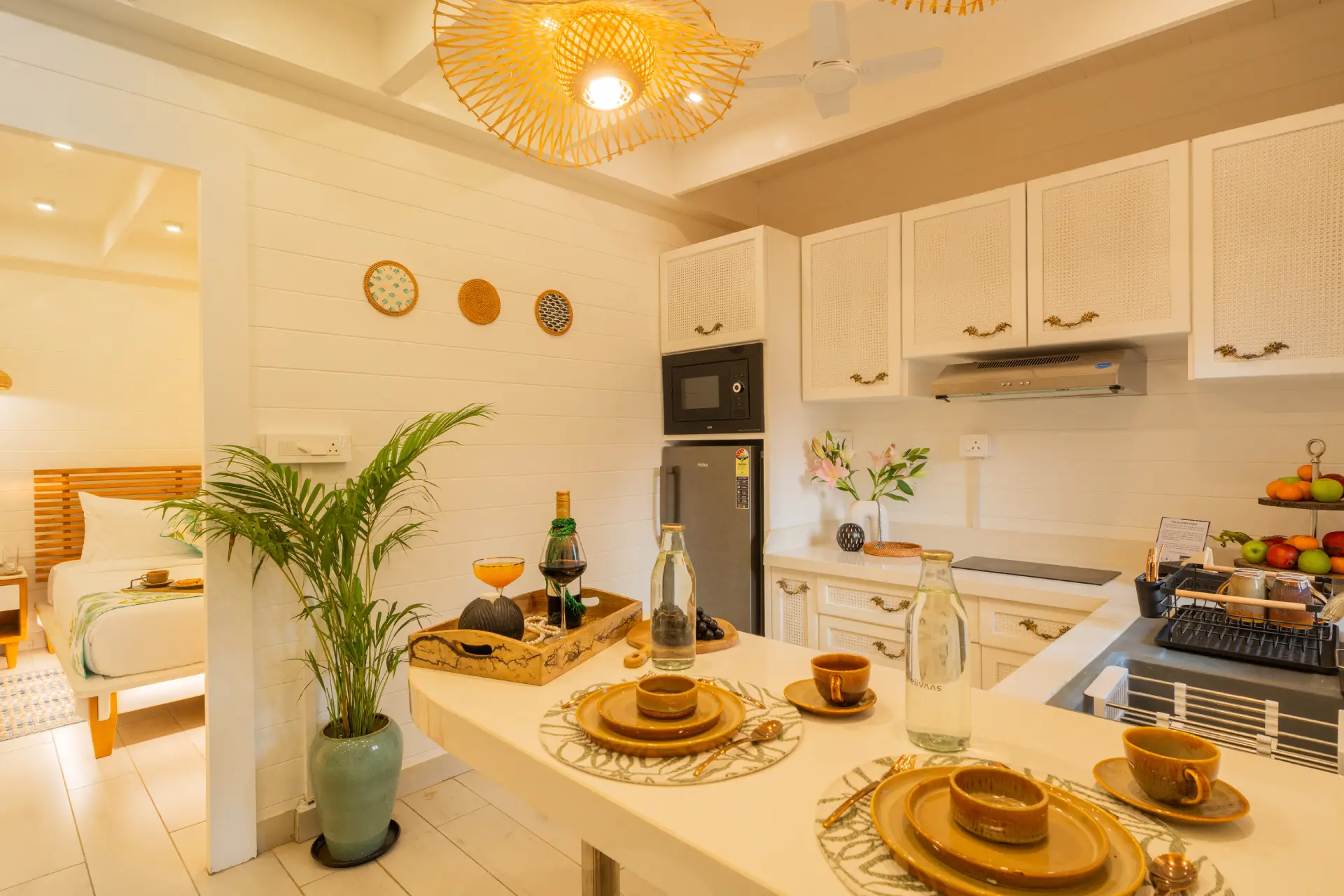House of Neptune | 1-BHK Cottage | 10 mtrs from Ashwem Beach — photo 16