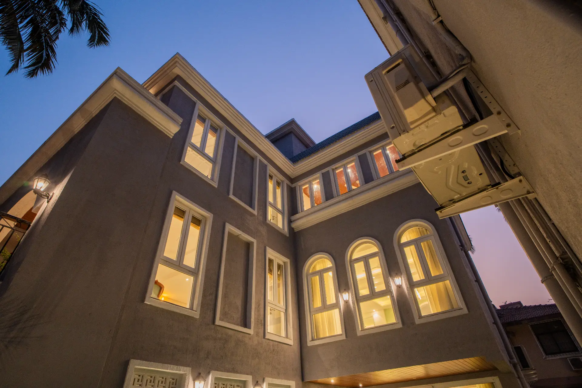 Solace Teal | Charming Pet-friendly 5-BHK Getaway With Private Pool | Grand Dining & 2 living spaces — photo 4