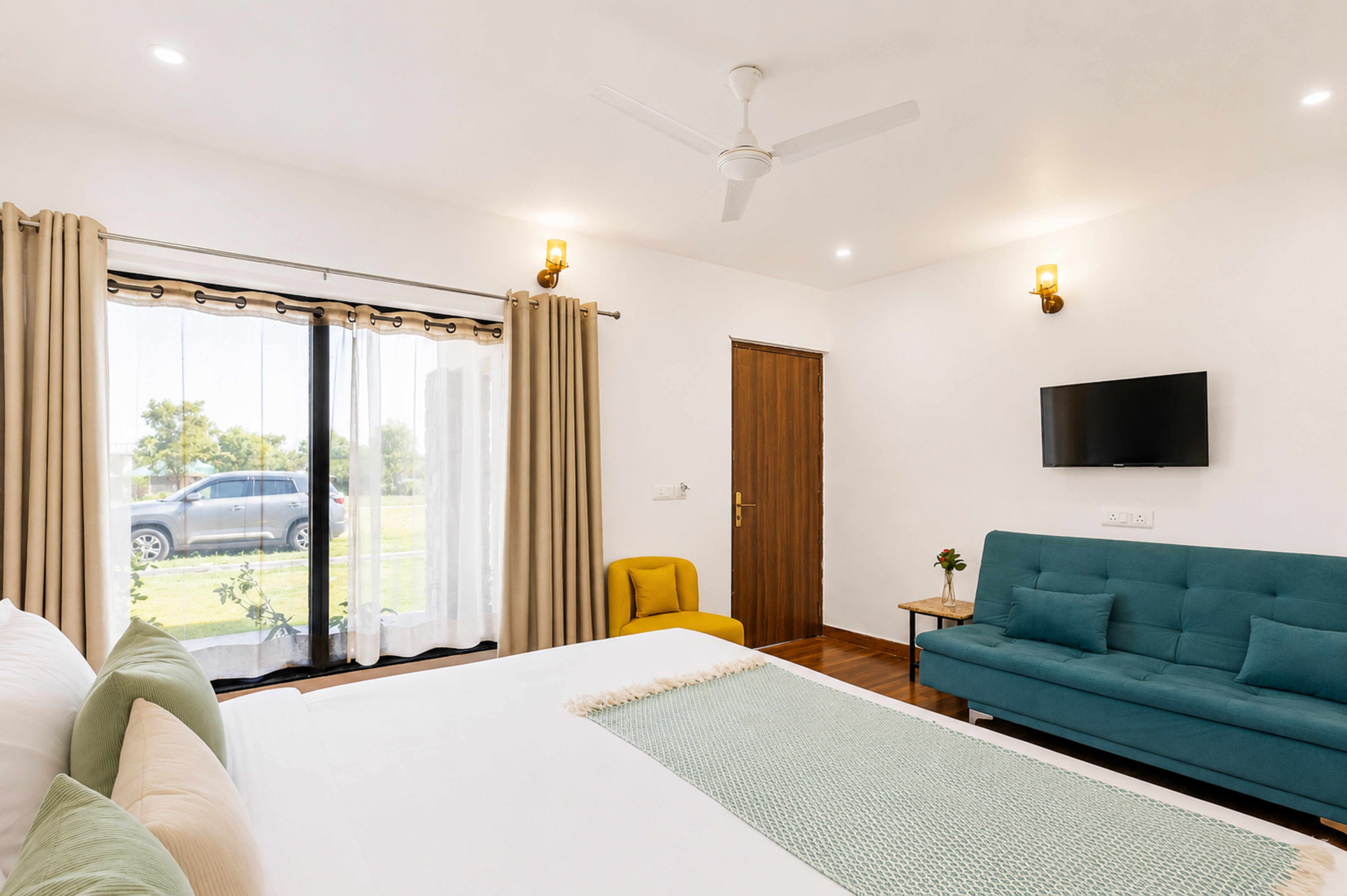 Dhela Jungle Retreat Pebble | Pet- Friendly Suite in a Mini Resort with Shared Pool Near Jhirna Safari Zone — photo 8
