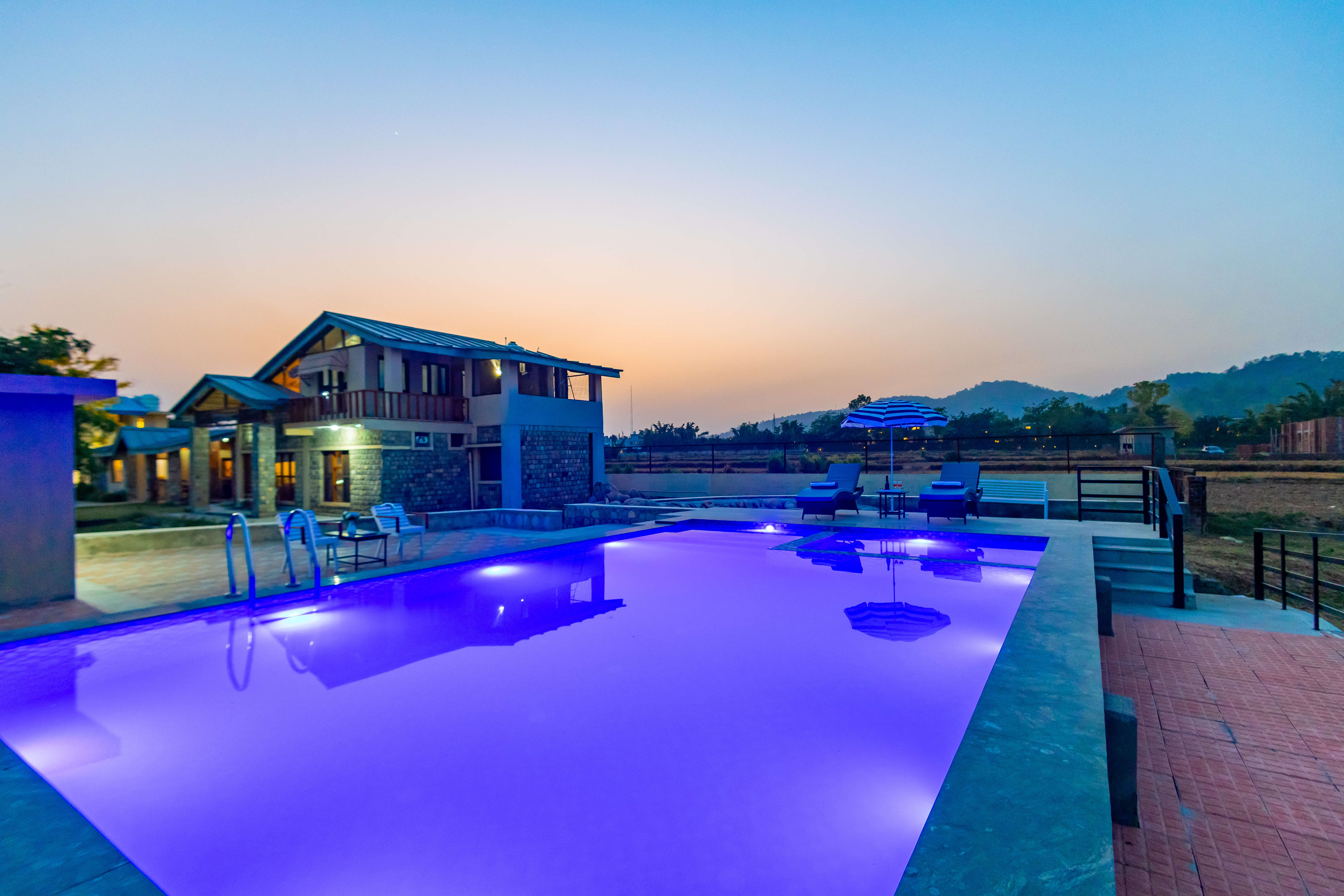 Dhela Jungle Retreat Pebble | Pet- Friendly Suite in a Mini Resort with Shared Pool Near Jhirna Safari Zone — photo 2