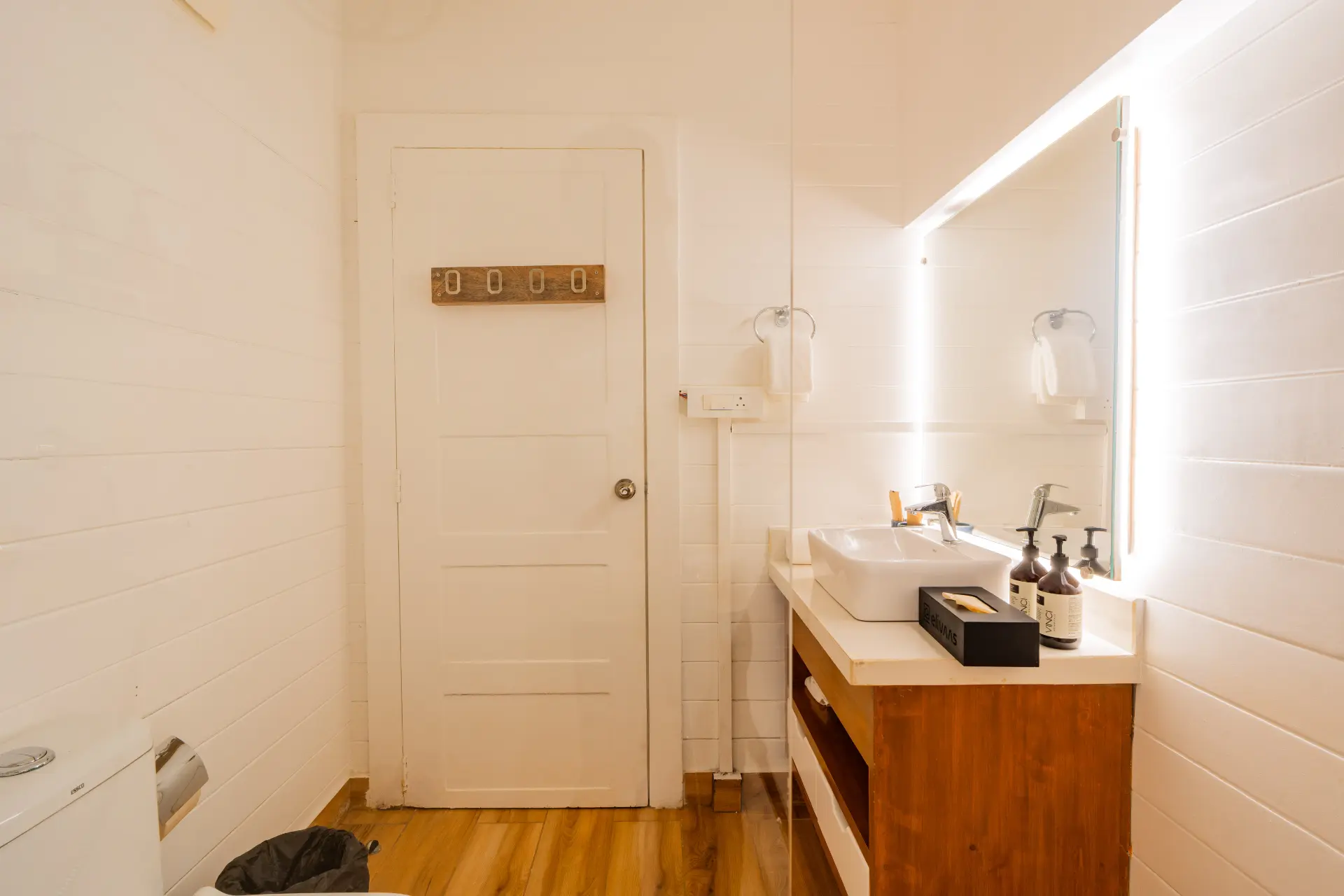 House of Neptune | 3-BHK Cottage with Gazebo & Bar | 10 mtrs from Ashwem Beach — photo 15
