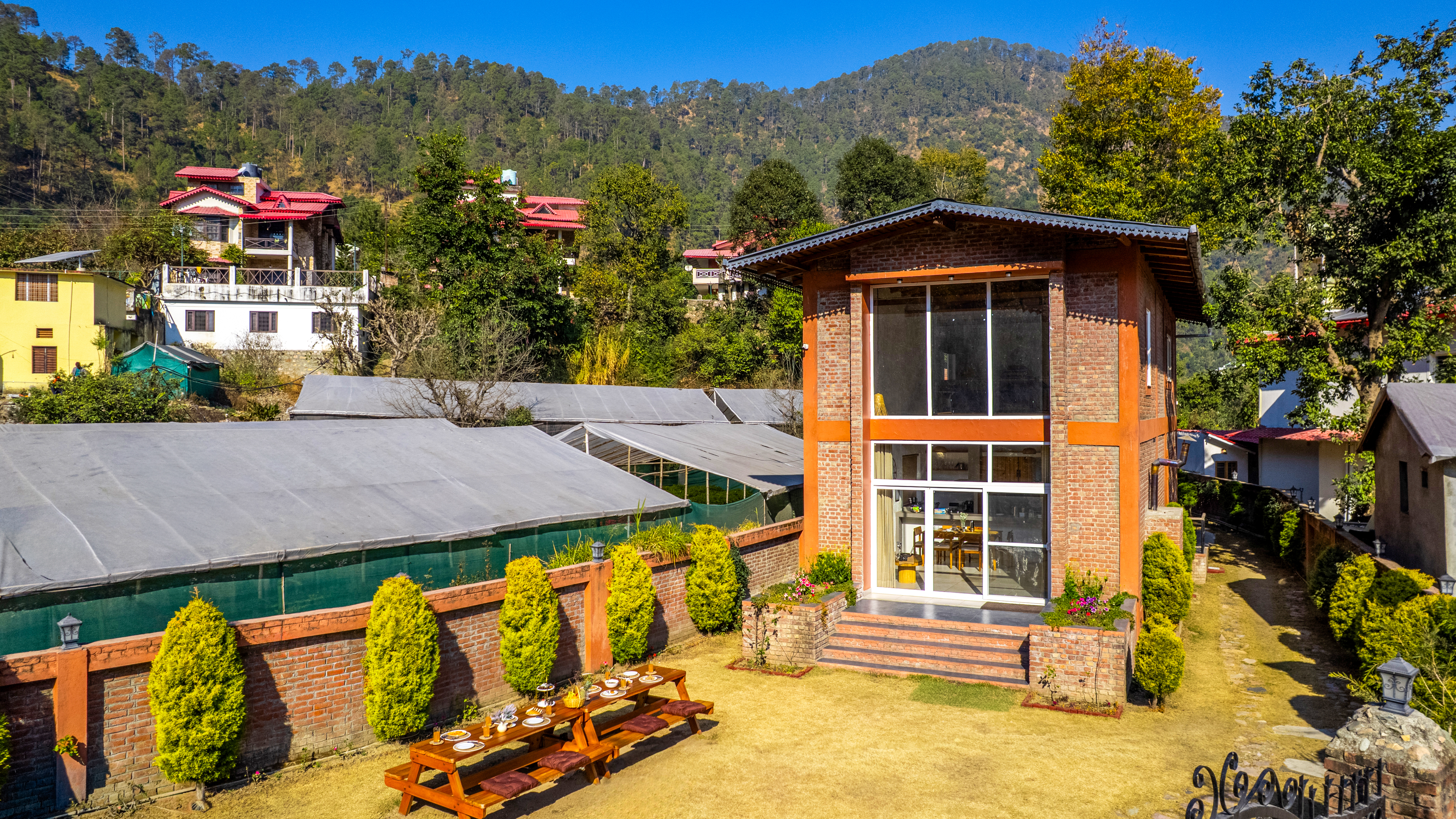 Casa Gaula | 4-BHK Cottage with Lawn and Outdoor Sit-Out | 20 mins away from Bhimtal Lake | Pet-friendly — photo 2