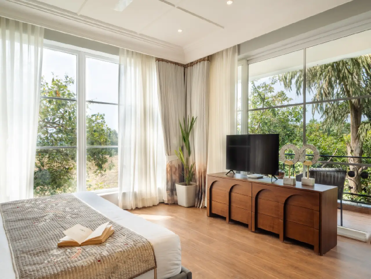 Suntuarios Casa Ivy | 4-BHK | Pvt Pool | Jacuzzi | Gazebo | Lift — photo 5