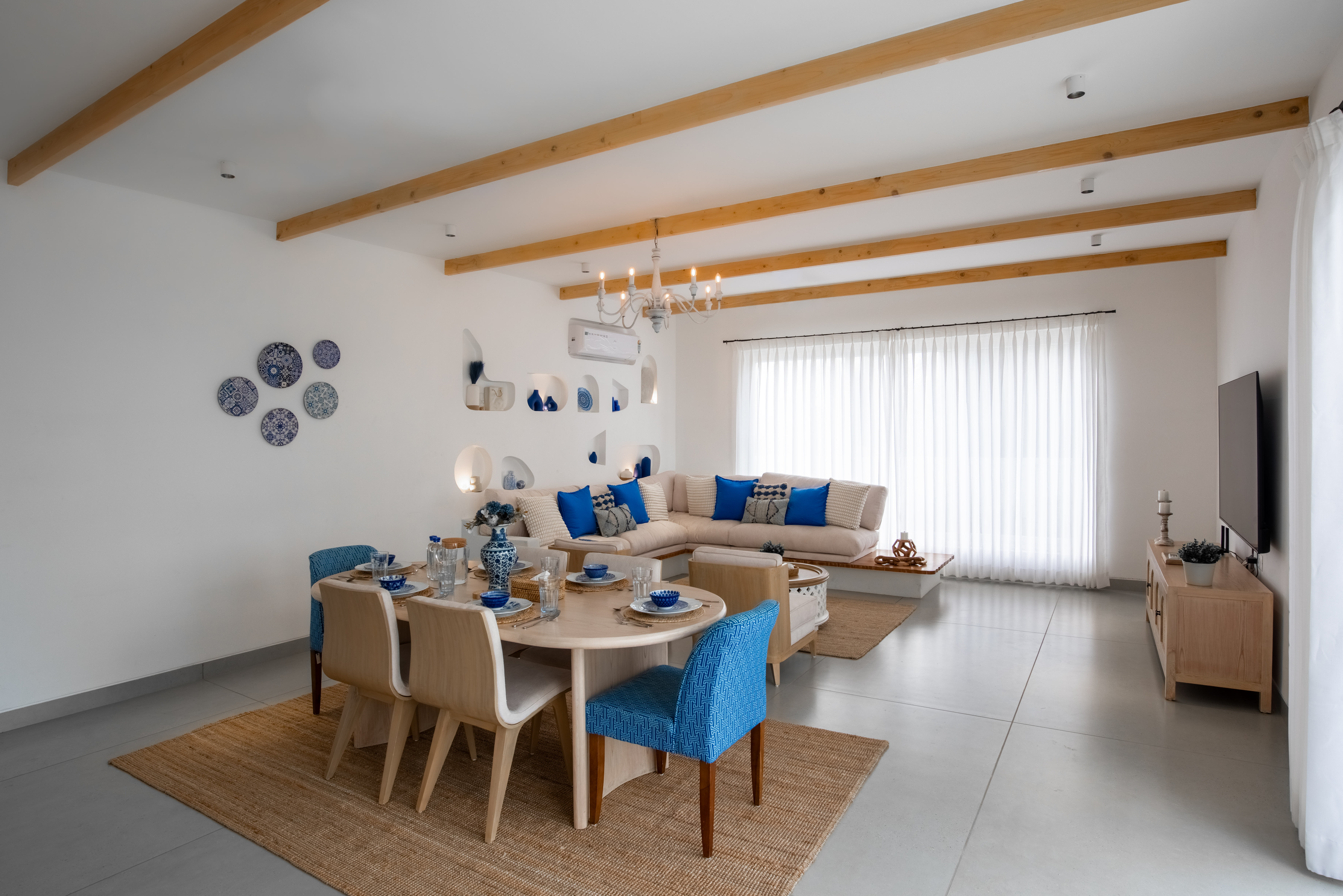 Casa Santorini | French-Style 2-BHK Villa with Private Swimming Pool, Water Slide, Garden, Open Shower, Jacuzzi, Bathtub & Beach Views — photo 21