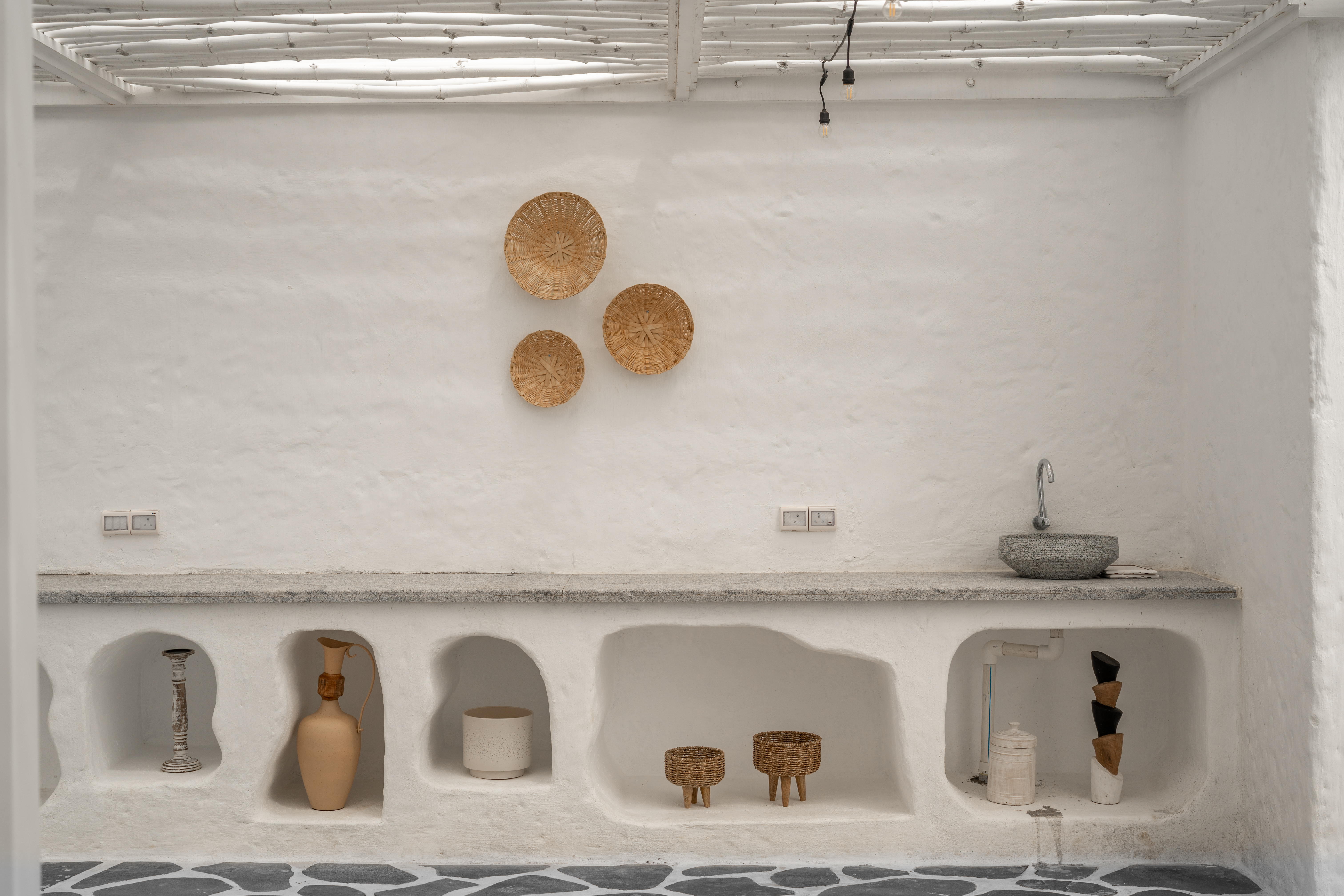 Casa Santorini | French-Style 2-BHK Villa with Private Swimming Pool, Water Slide, Garden, Open Shower, Jacuzzi, Bathtub & Beach Views — photo 6