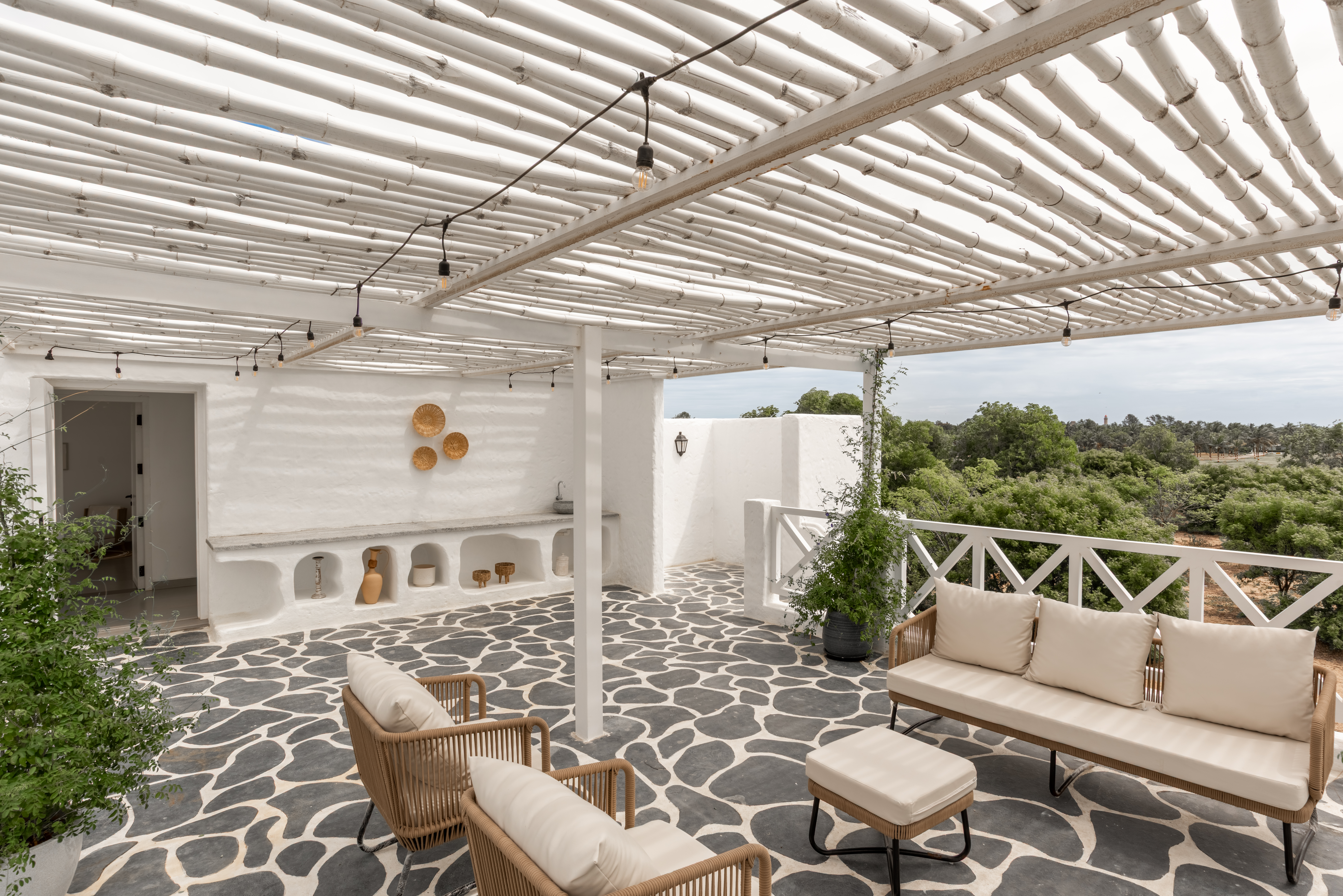 Casa Santorini | French-Style 2-BHK Villa with Private Swimming Pool, Water Slide, Garden, Open Shower, Jacuzzi, Bathtub & Beach Views — photo 26