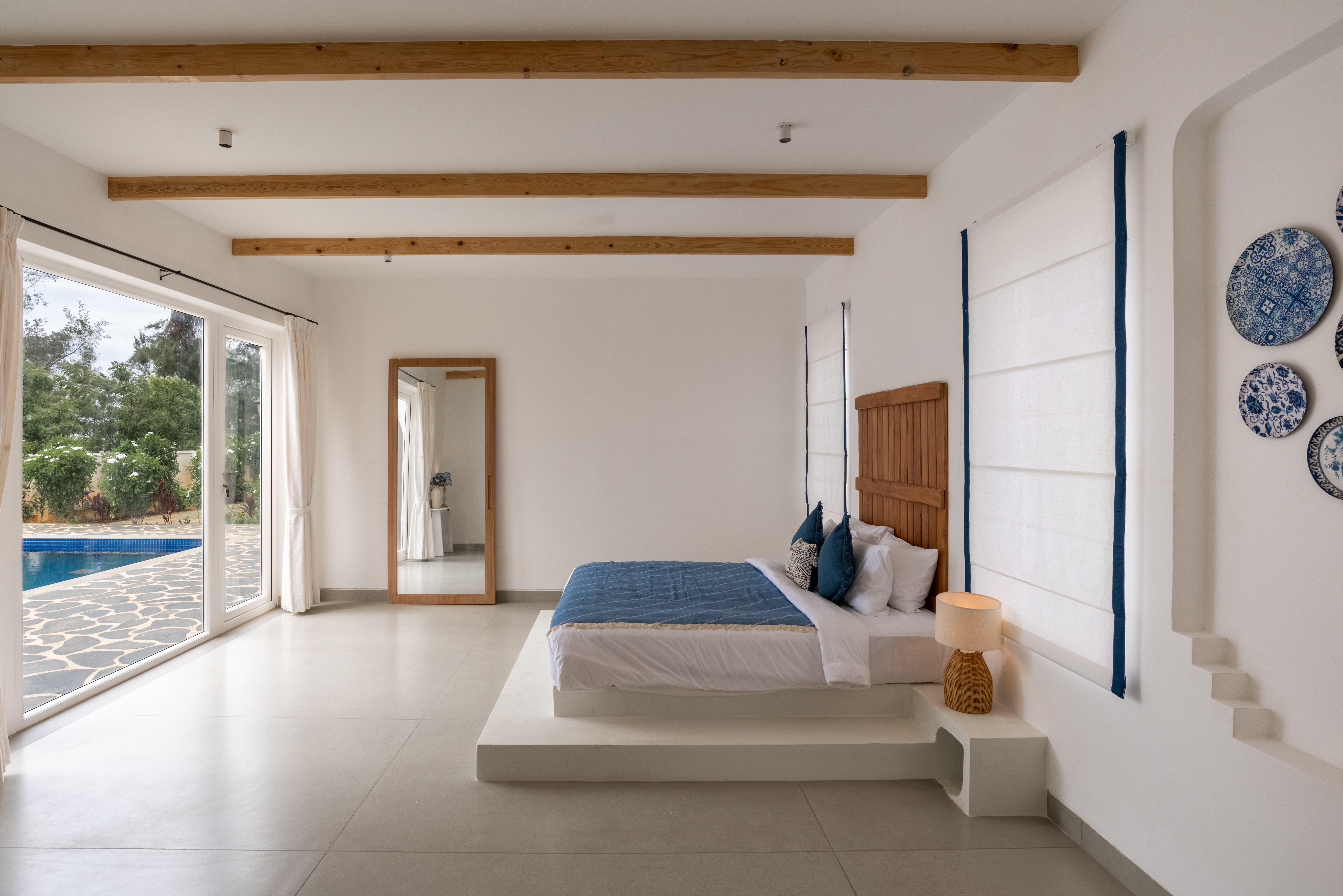 Casa Santorini | French-Style 2-BHK Villa with Private Swimming Pool, Water Slide, Garden, Open Shower, Jacuzzi, Bathtub & Beach Views — photo 9