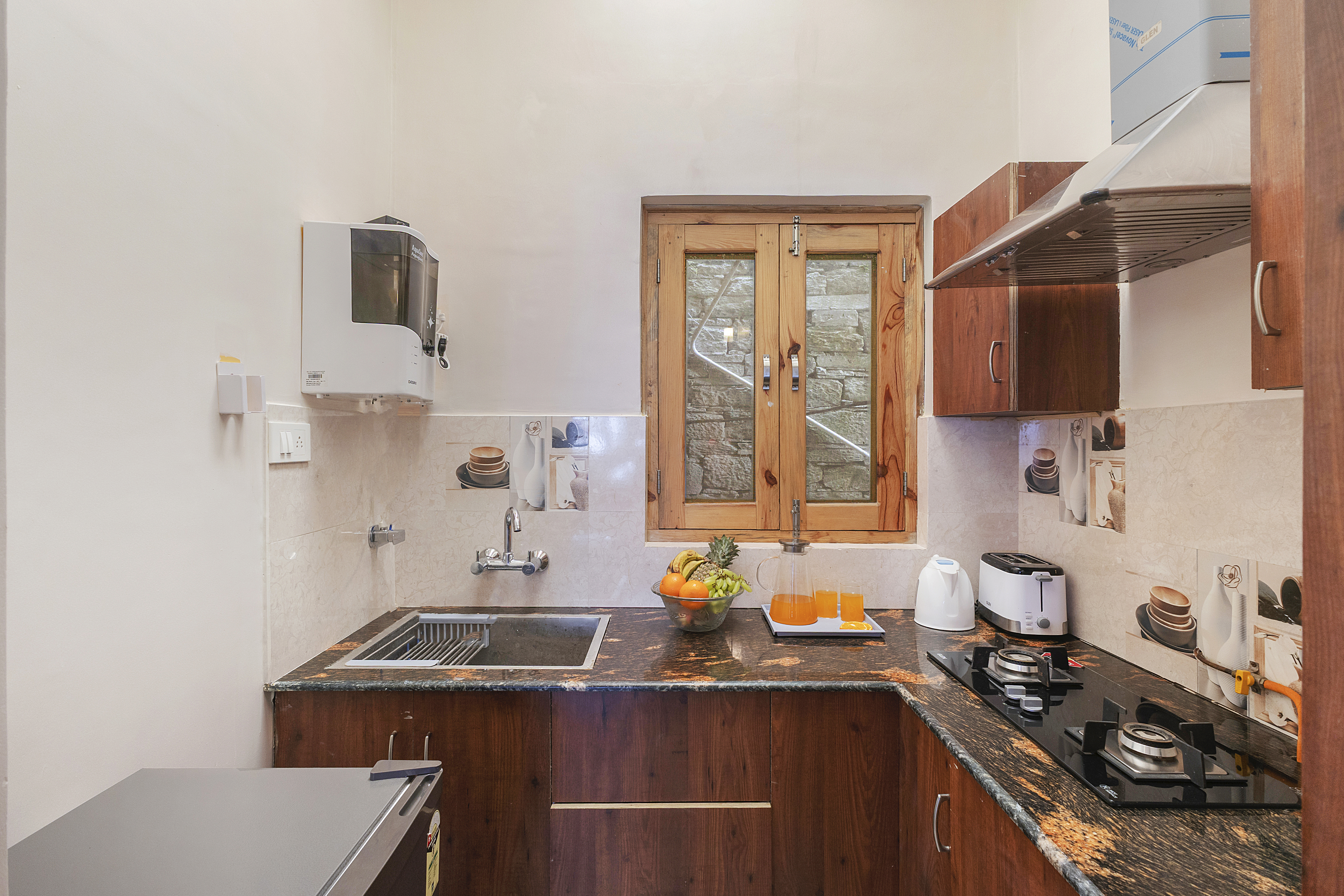 Hill Homes Cottages Mauve | 1-Room Suite With Outdoor Sit-out Area, Kitchen & Hill Views Near Mukhteswar | Pet-friendly — photo 6