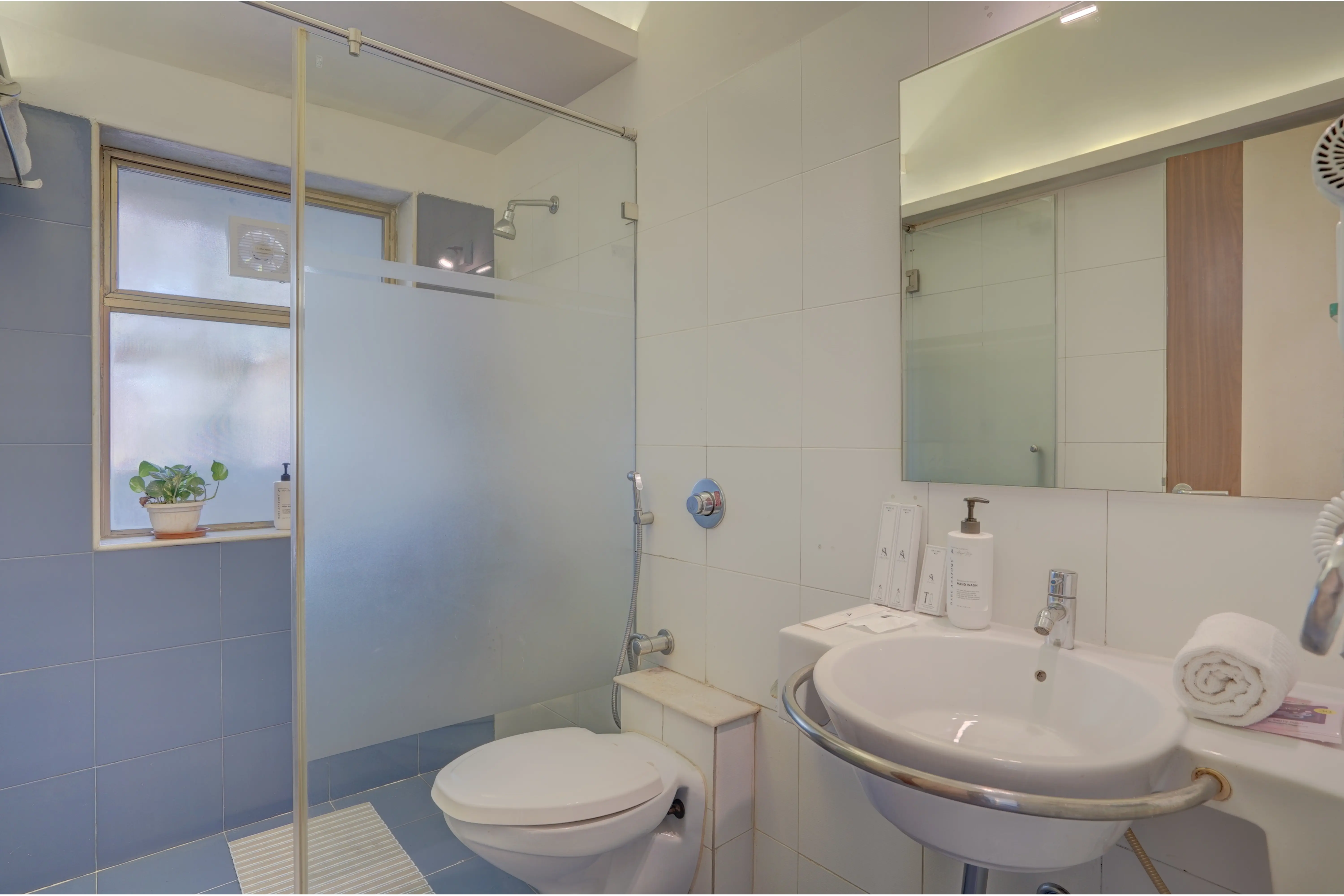Adarsh Villa 1 | Elegant Pet-friendly 3-BHK Villa With Private Pool & Balcony — photo 12