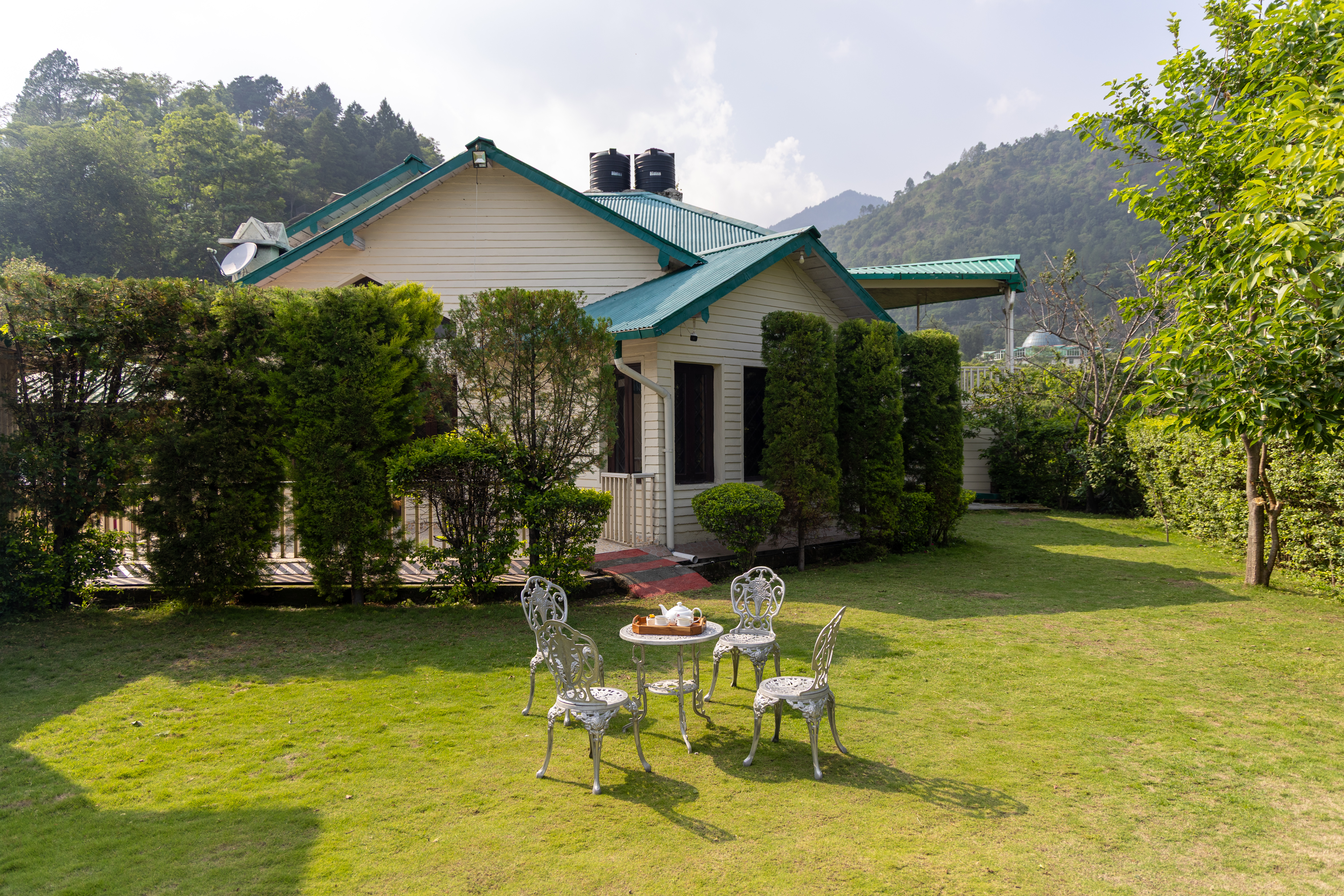 Karinya Villas Fennel | Hilltop 2-BHK Villa With Bathtub, Shared Gazebo & Garden — photo 24