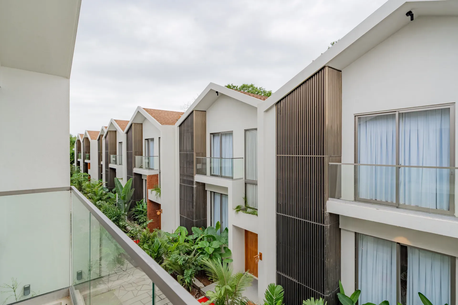 Mirai Gemini | 3-BHK | Pvt Pool| Skylights | Near Party Hotspots — photo 3