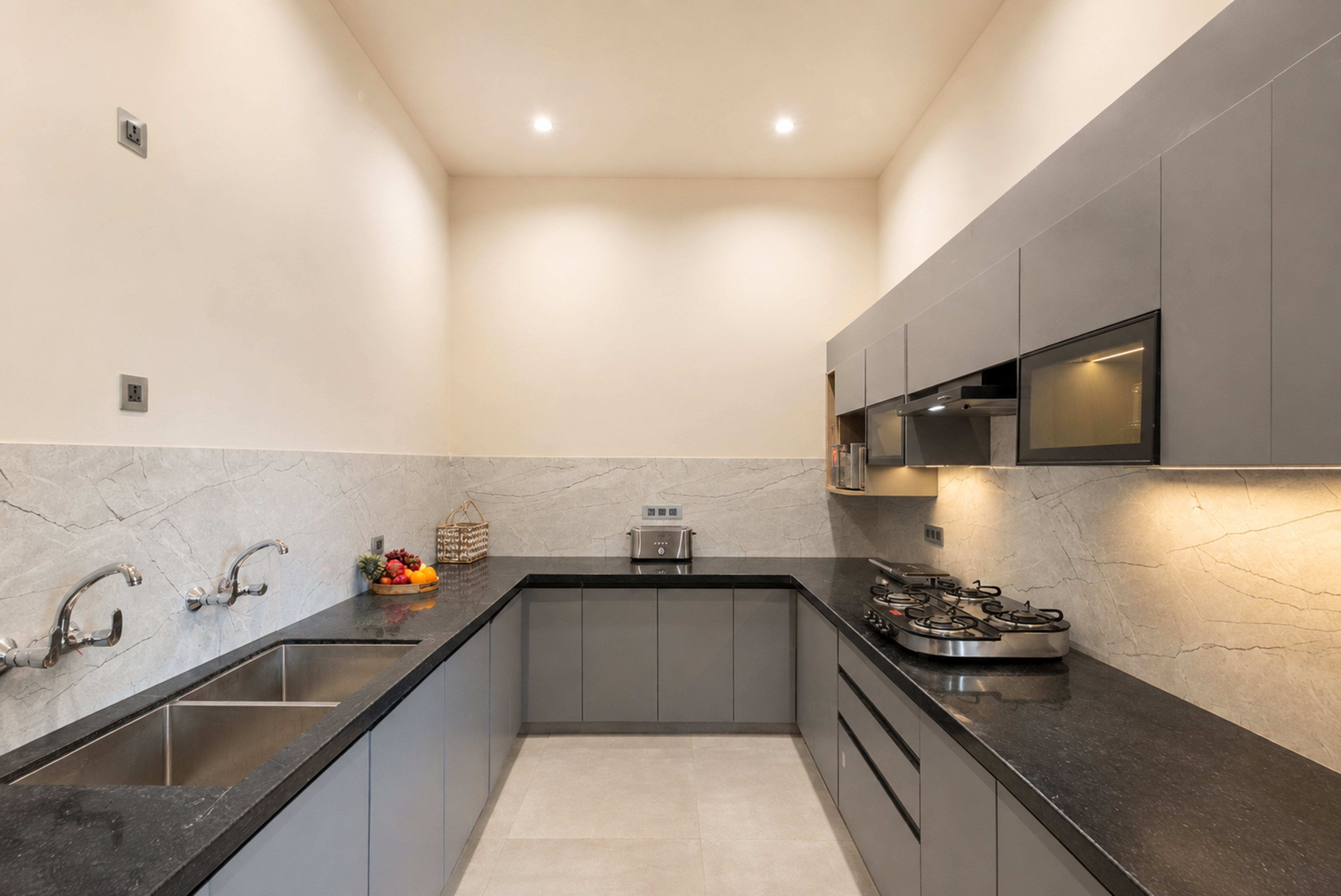 Casa Horizon | 6-BHK Villa with Private Pool, Spacious Lawn, Terrace & Poolside Gazebo — photo 13