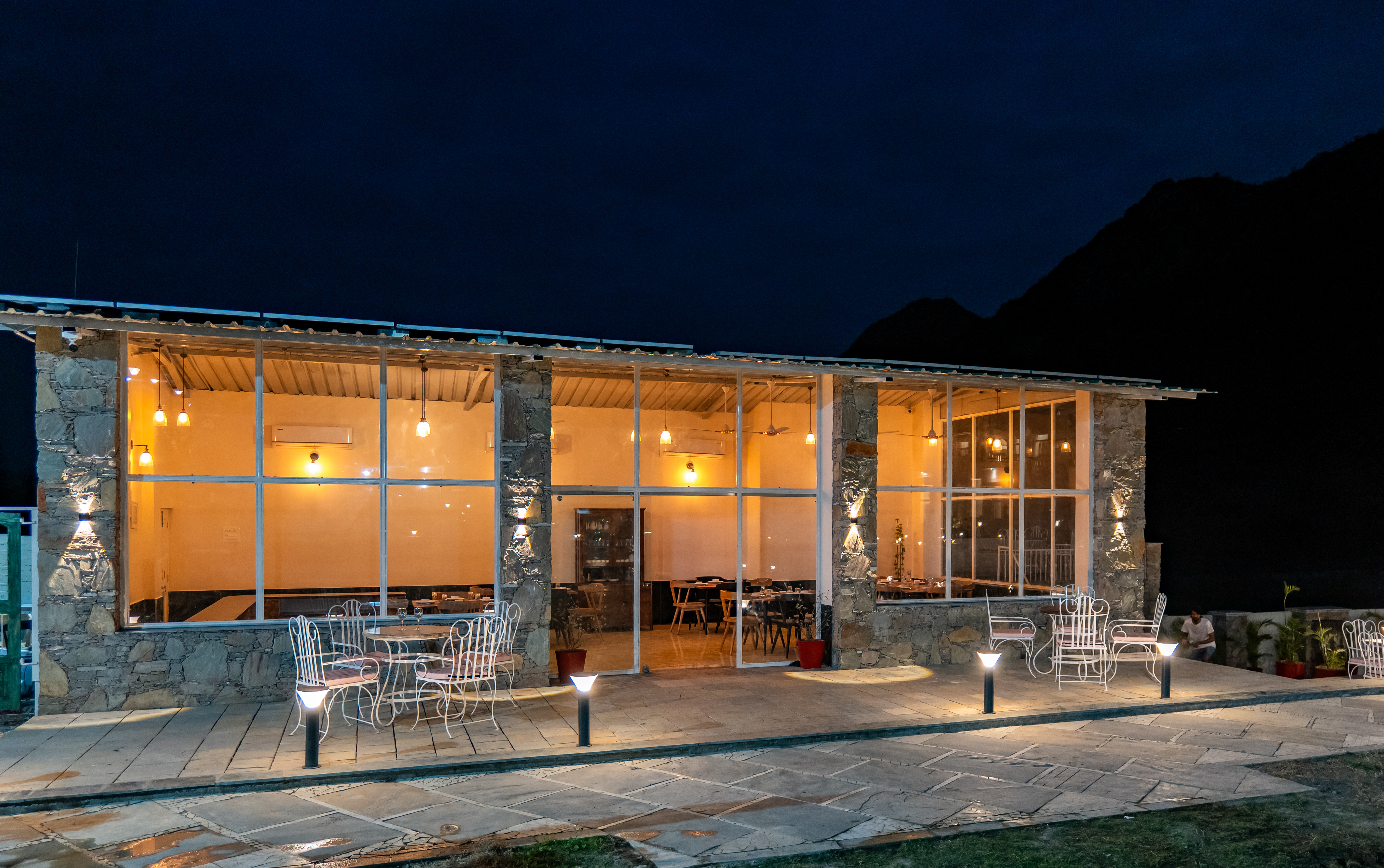 Mandovar Mountain Valley Retreat | 4 Room Pet-friendly Suite In a Private Estate with Shared Pool, Garden, Restaurant & Hill Views — photo 5