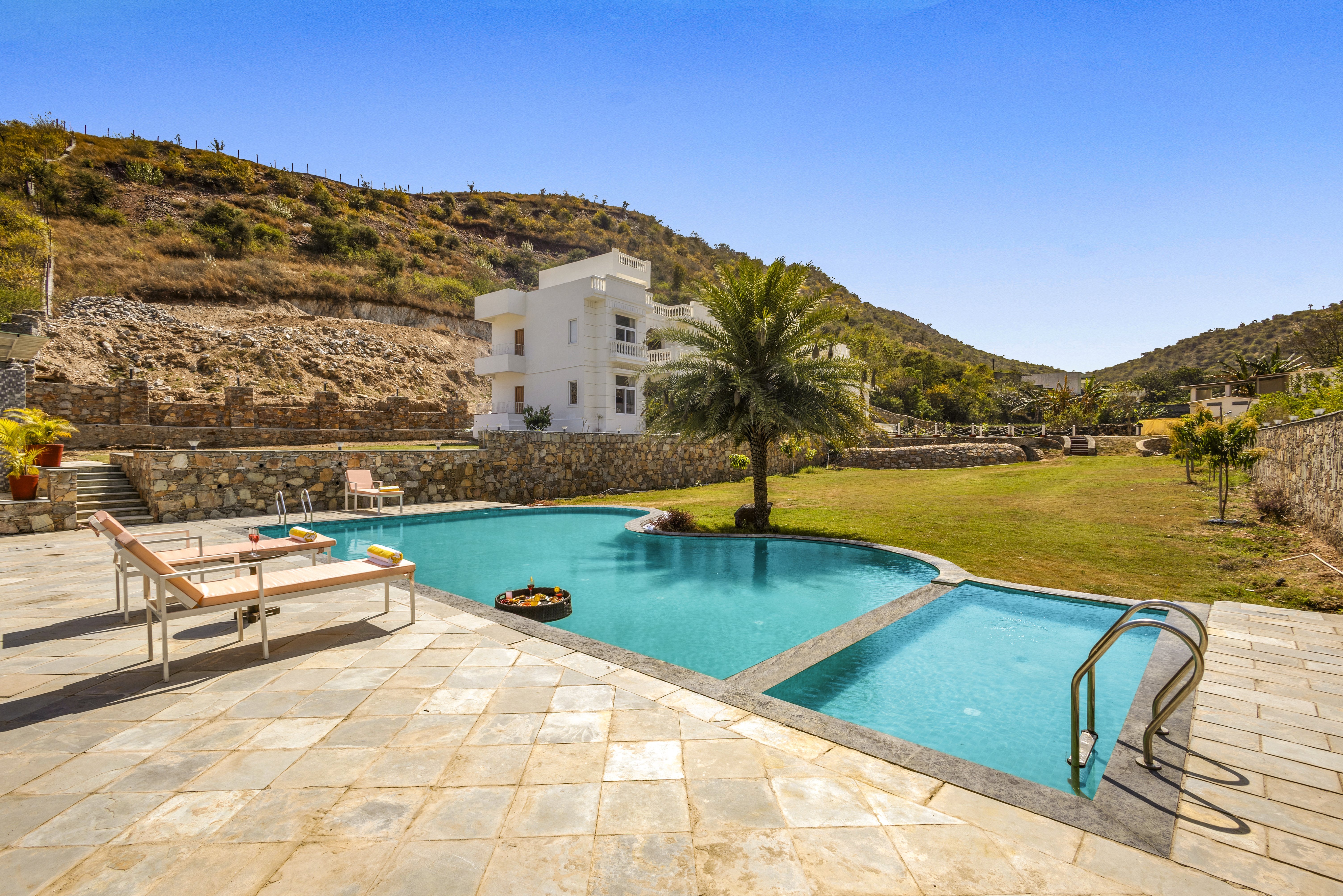 Mandovar Mountain Valley Retreat | 4 Room Pet-friendly Suite In a Private Estate with Shared Pool, Garden, Restaurant & Hill Views — photo 26