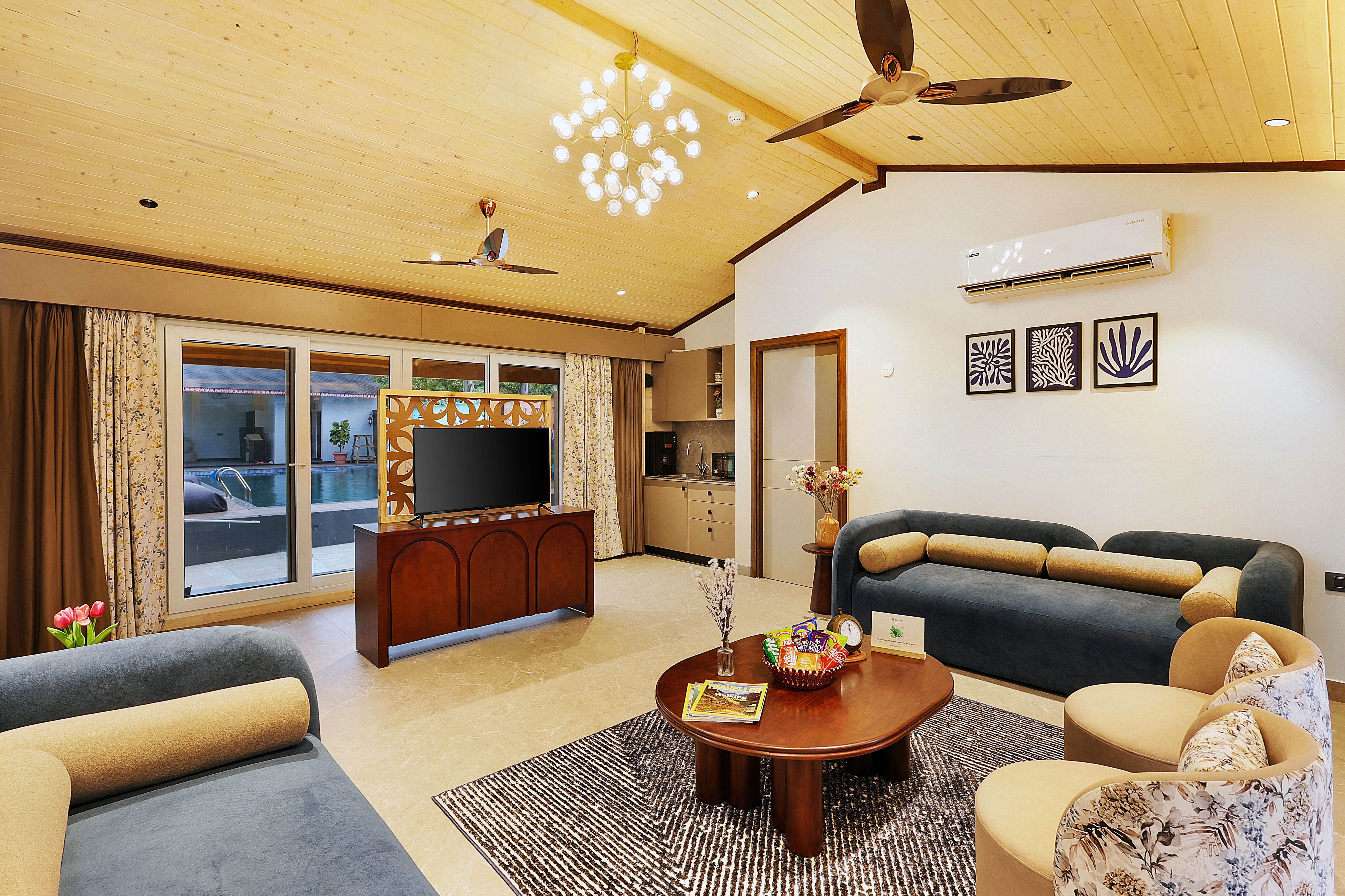 Esh Cottages Resort Moss | Hilltop 2-BHK Retreat with Open-air Jacuzzi, Shared Garden, Pool & Cosy Lounge — photo 12