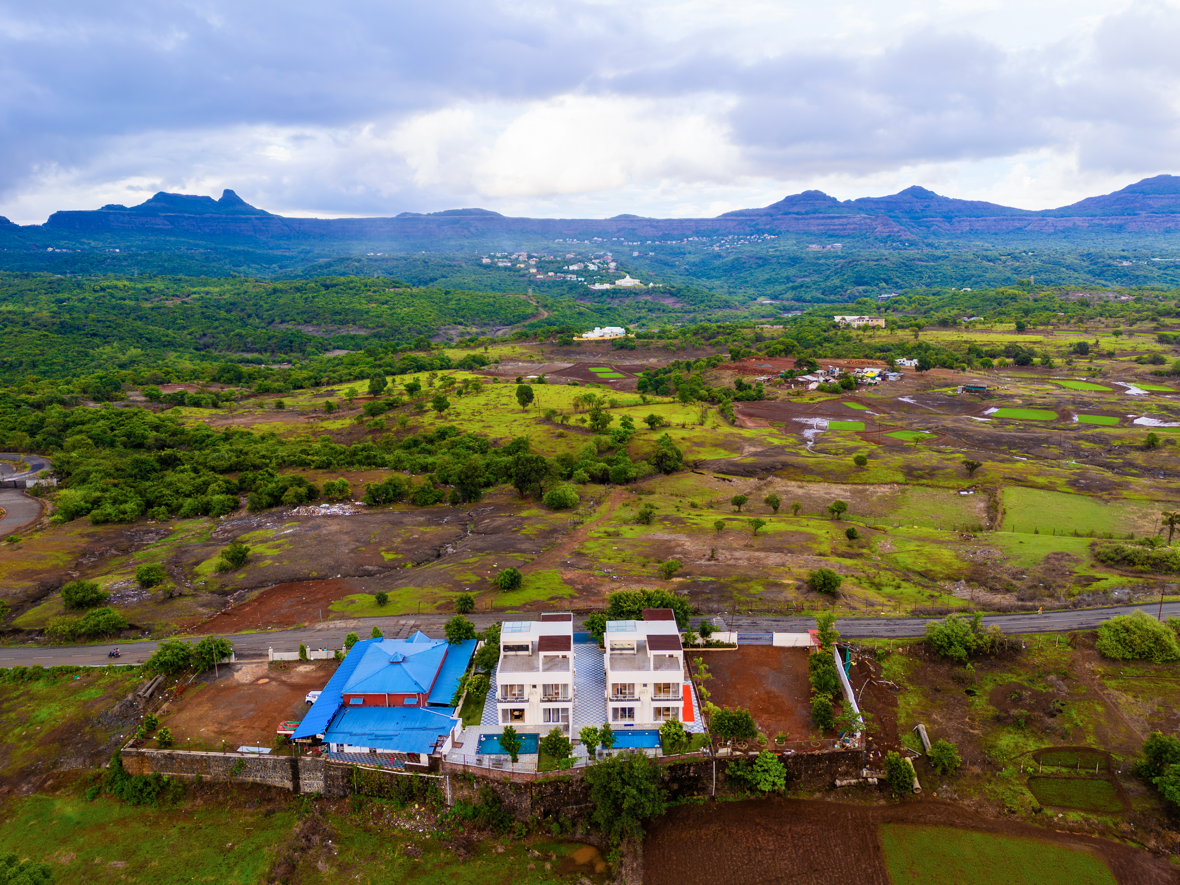 SK Villa | 4-BHK Retreat with Private Pool, Sit-Out & 360° Panoramic Views, Near Korigad Fort — photo 5