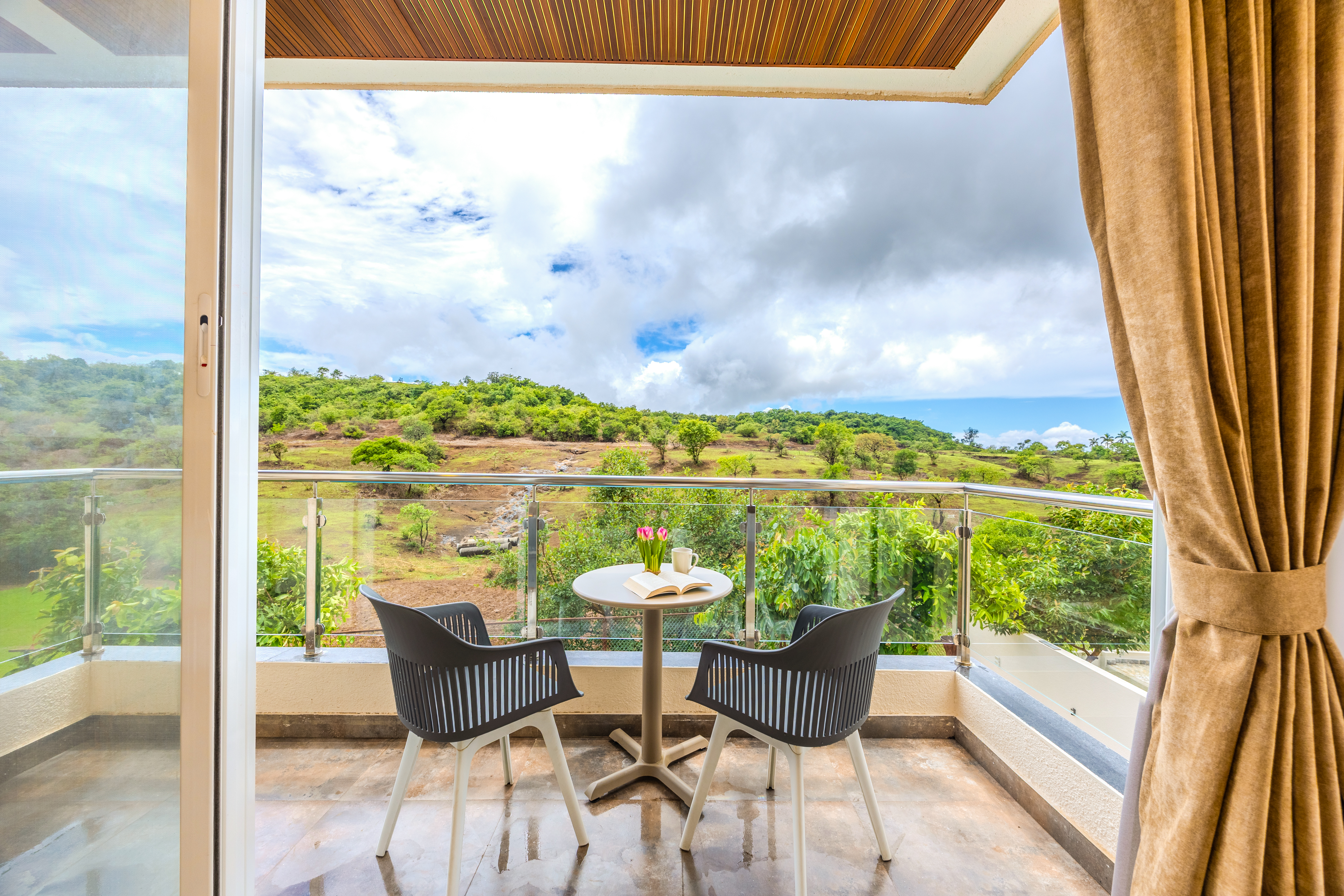 SK Villa | 4-BHK Retreat with Private Pool, Sit-Out & 360° Panoramic Views, Near Korigad Fort — photo 17
