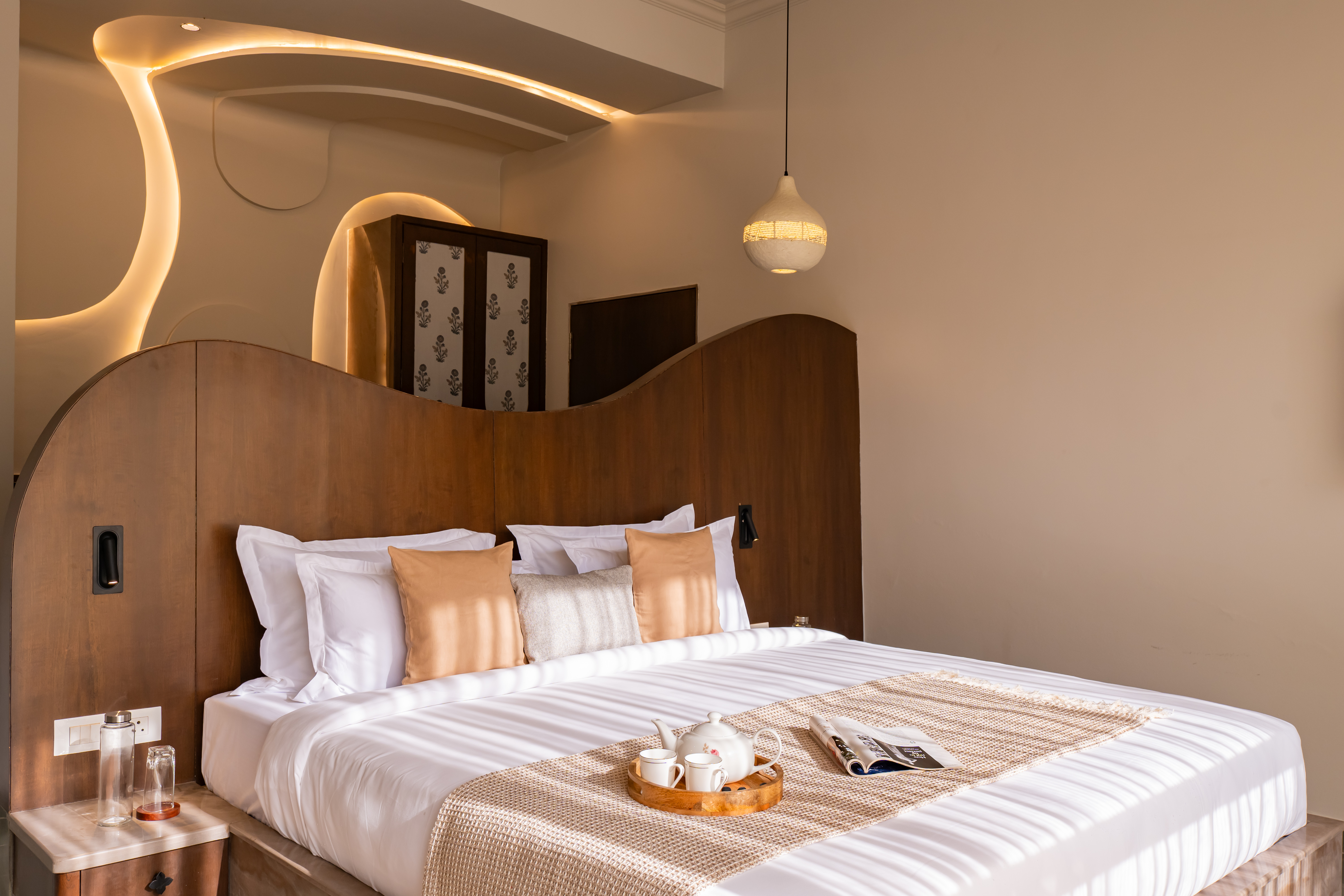 Raj Villas Astera | Pet-Friendly 1 room suite in a resort with pool and Aravalli Hills view — photo 8