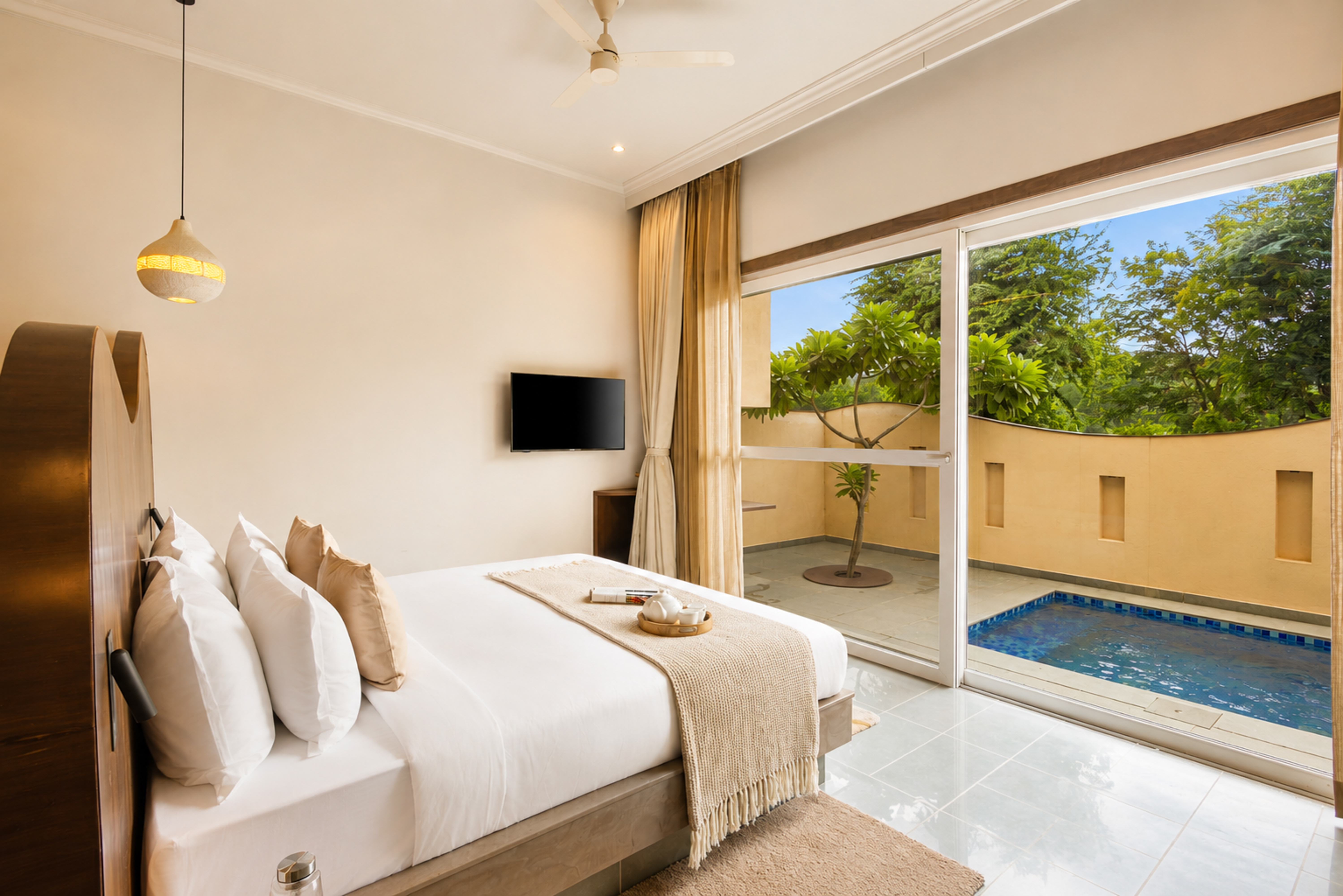 Raj Villas Astera | Pet-Friendly 1 room suite in a resort with pool and Aravalli Hills view — photo 14