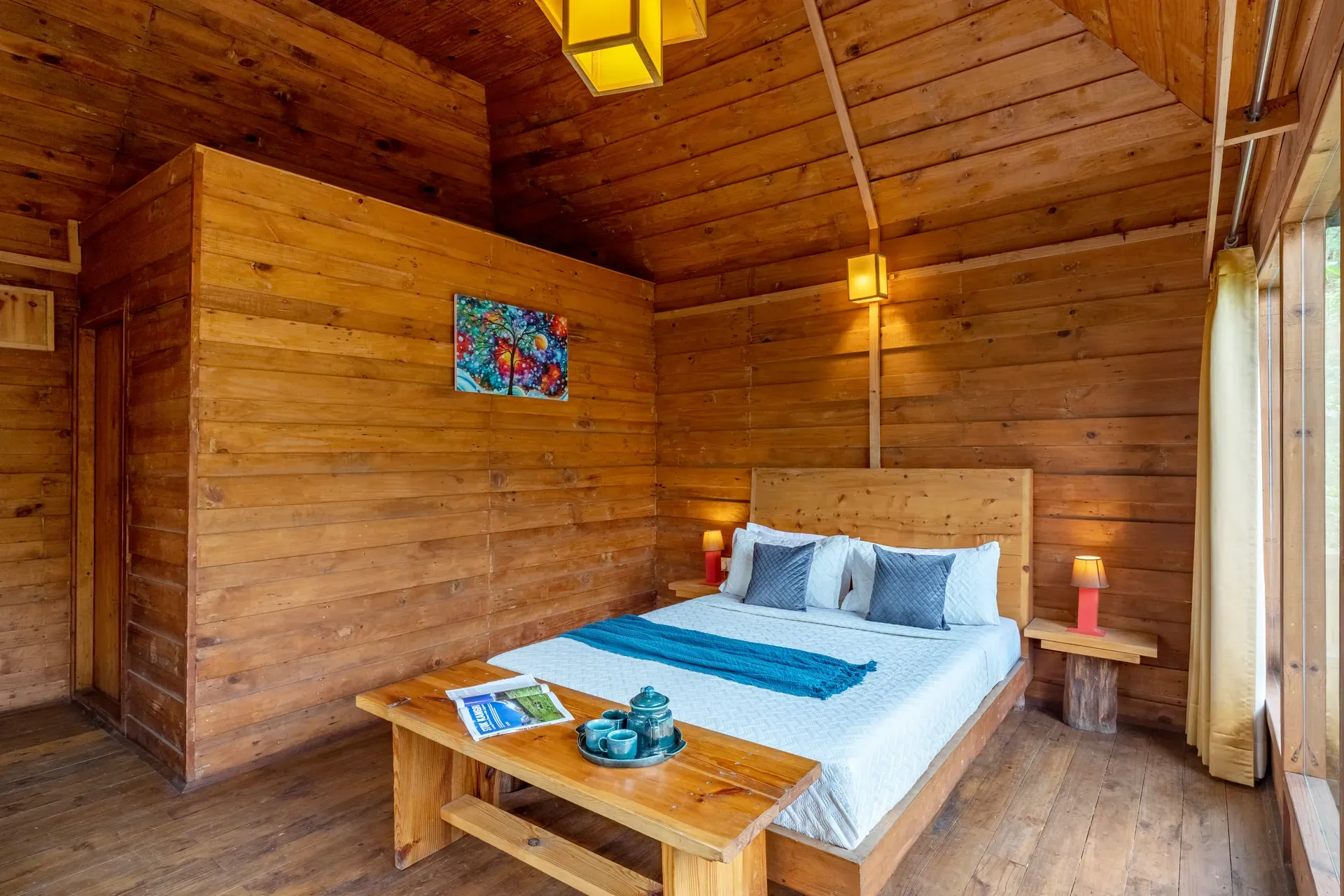 Suro Woodbine Chalet | Pet-friendly Suite With A Balcony, Restaurant & Outdoor Seating — photo 22