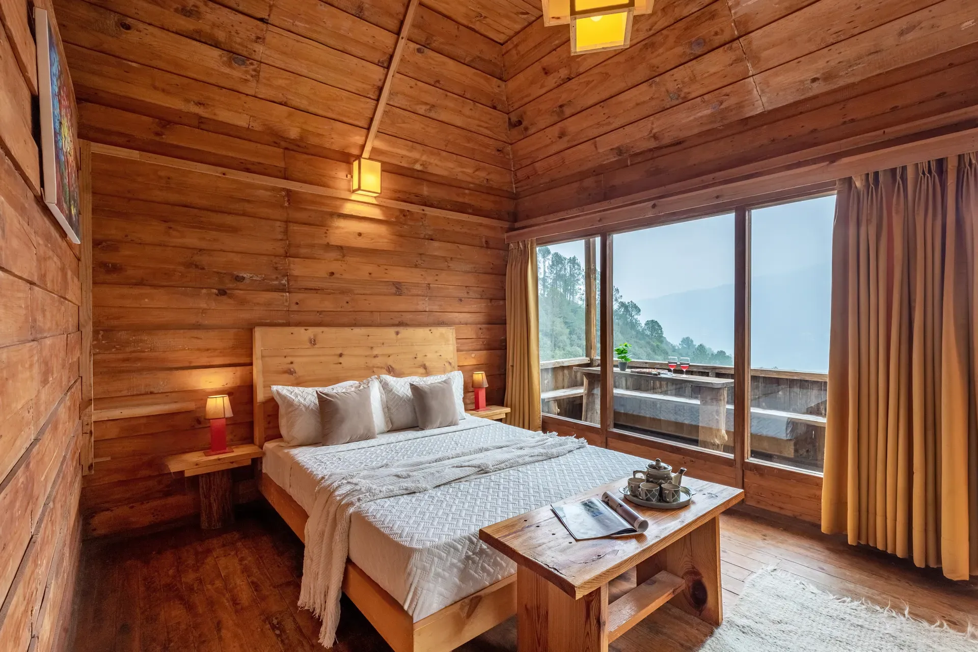 Suro Woodbine Chalet | Pet-friendly Suite With A Balcony, Restaurant & Outdoor Seating — photo 19