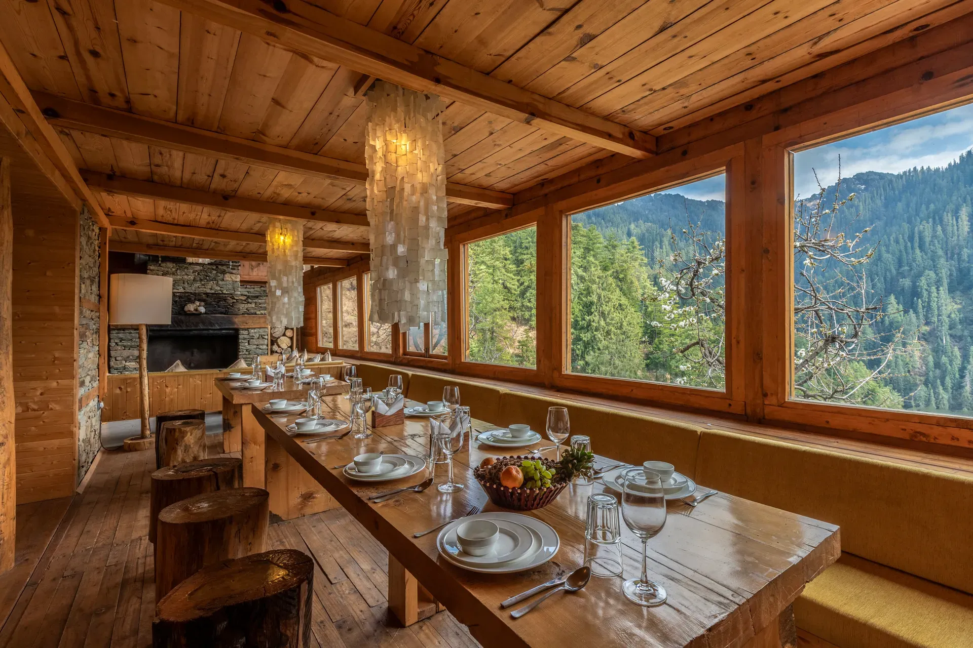 Skylounge | Pet-friendly Traditional 4-Bedroom Retreat With Sauna & Garden Near Haku Temple — photo 19