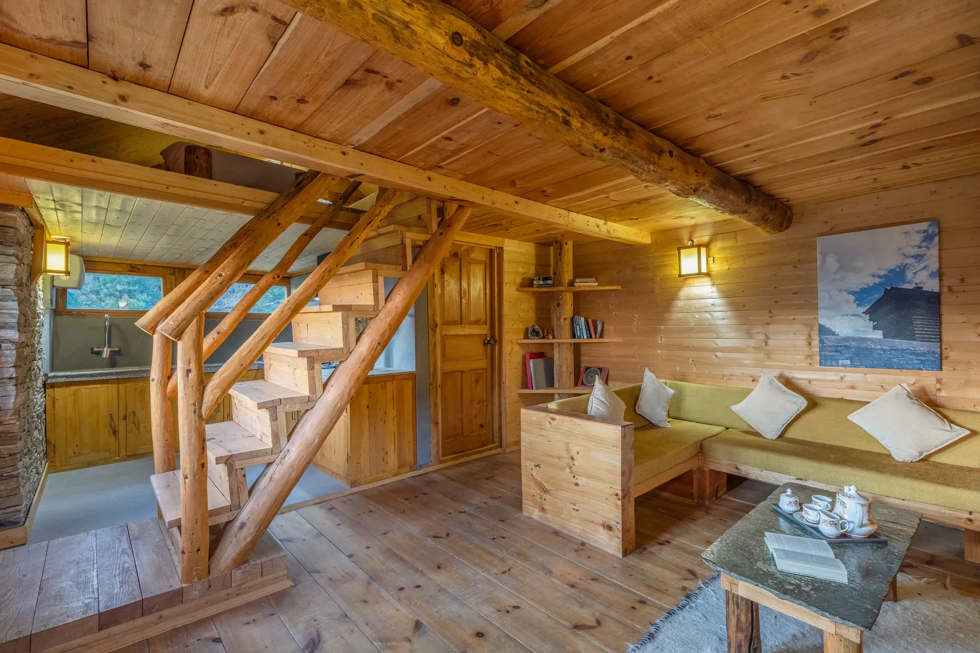 Skylounge | Pet-friendly Traditional 4-Bedroom Retreat With Sauna & Garden Near Haku Temple — photo 18