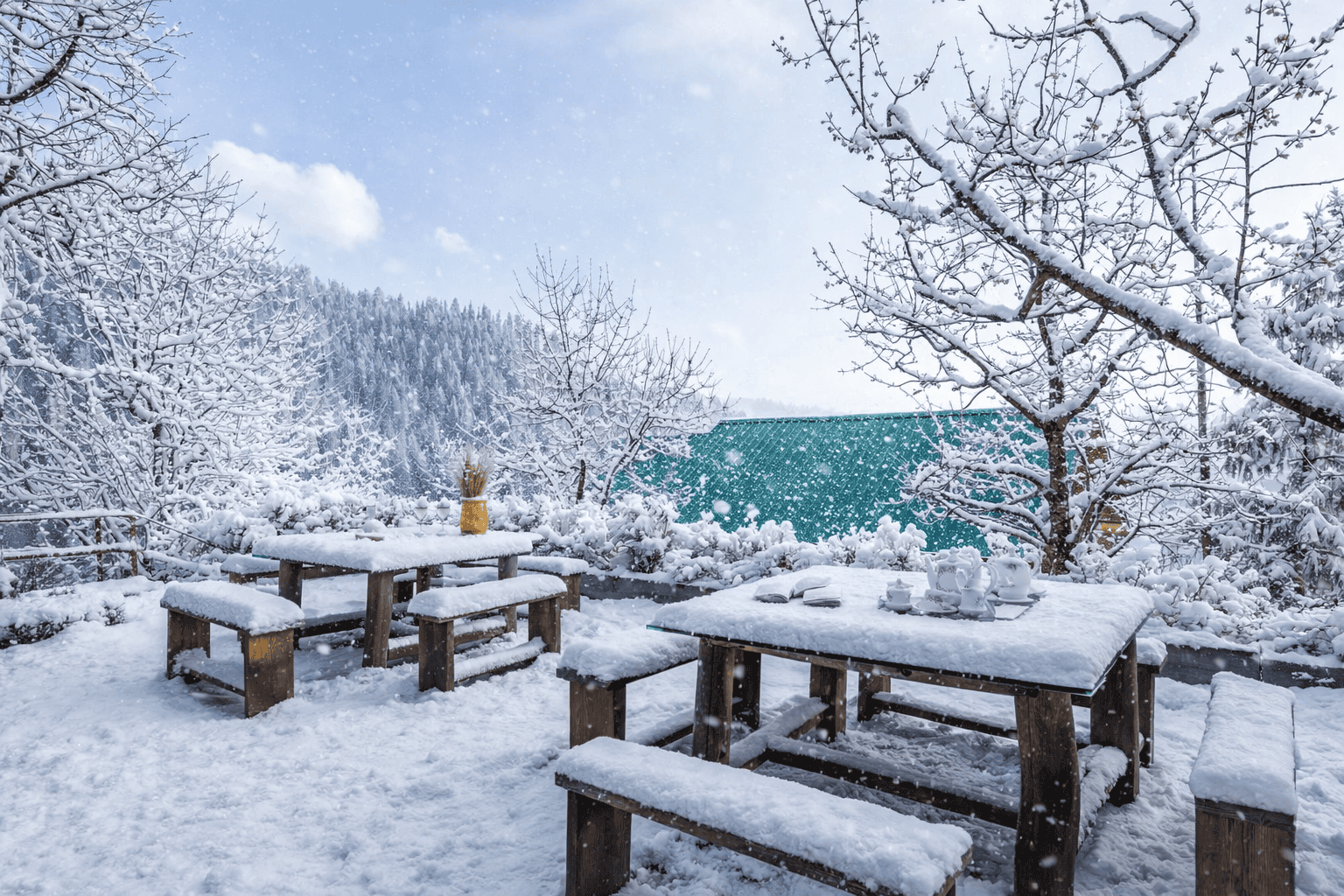Skylounge | Pet-friendly Traditional 4-Bedroom Retreat With Sauna & Garden Near Haku Temple — photo 3