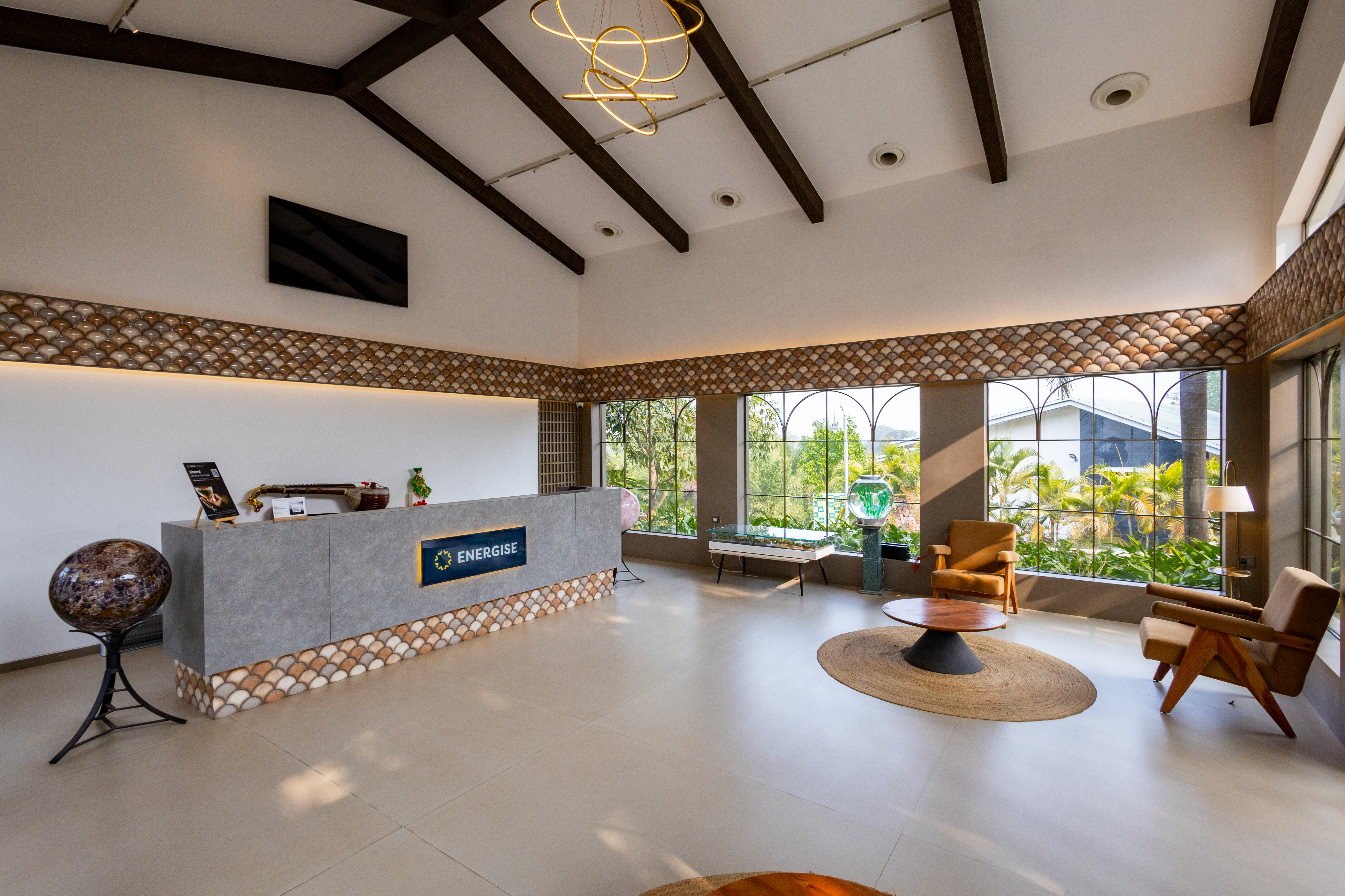 Energise Soul Retreat Standard Room | Pet Friendly 1-Suite With Shared Pool, Banquet Hall & Restro | 15 Mins from Trimbakeshwar Jyotirling Mandir — photo 19