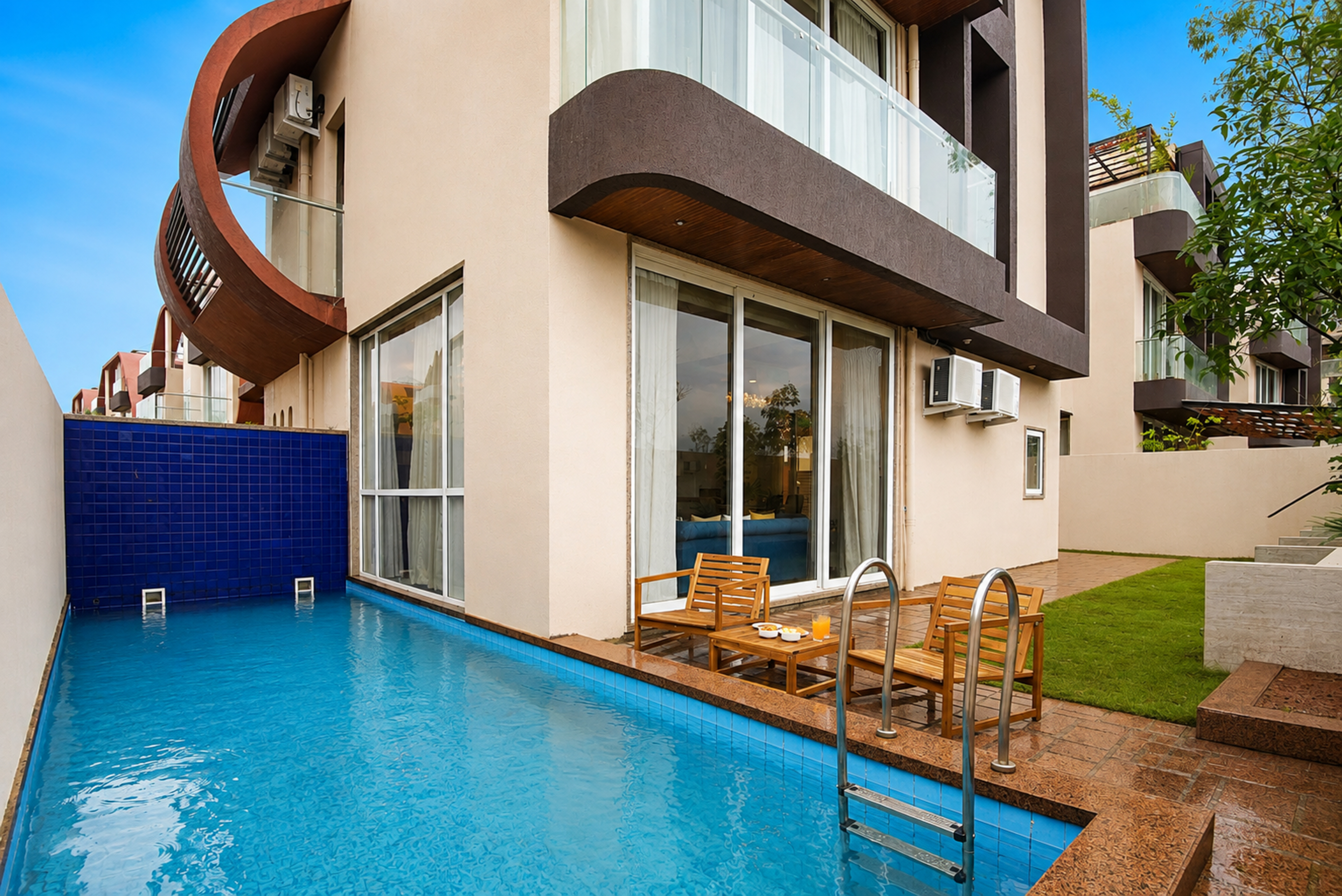 Eulophia | Luxurious 3 BHK Retreat with Private Pool, Jacuzzi Bedroom, Glass Canopy Terrace & Garden — photo 6