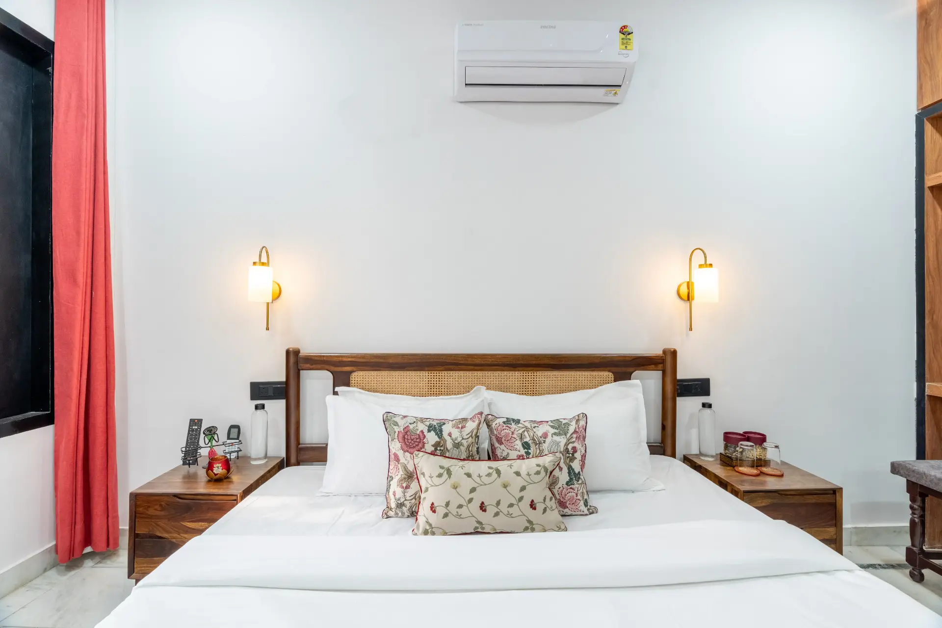 Ramalaya - A Stunning 4-BHK Retreat With Courtyard & a Lush Garden — photo 17