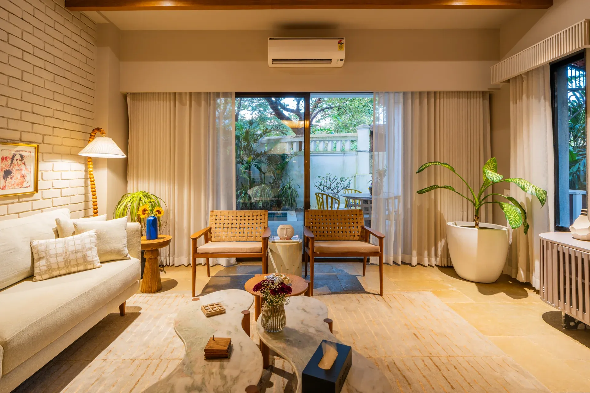 Villa Euphoria | 4-BHK | Pvt Pool | Ent. Lounge — photo 24