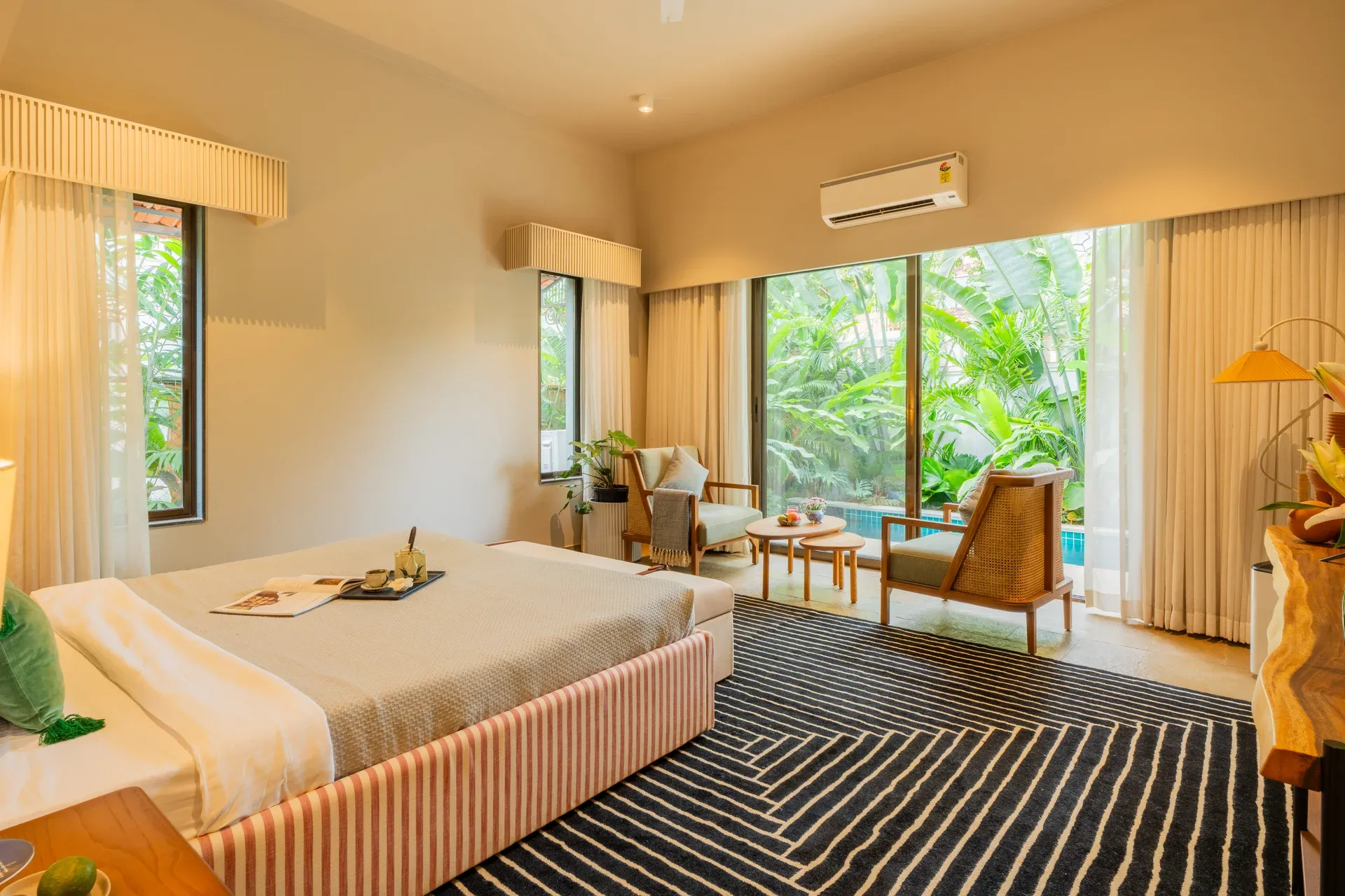 Villa Euphoria | 4-BHK | Pvt Pool | Ent. Lounge — photo 15
