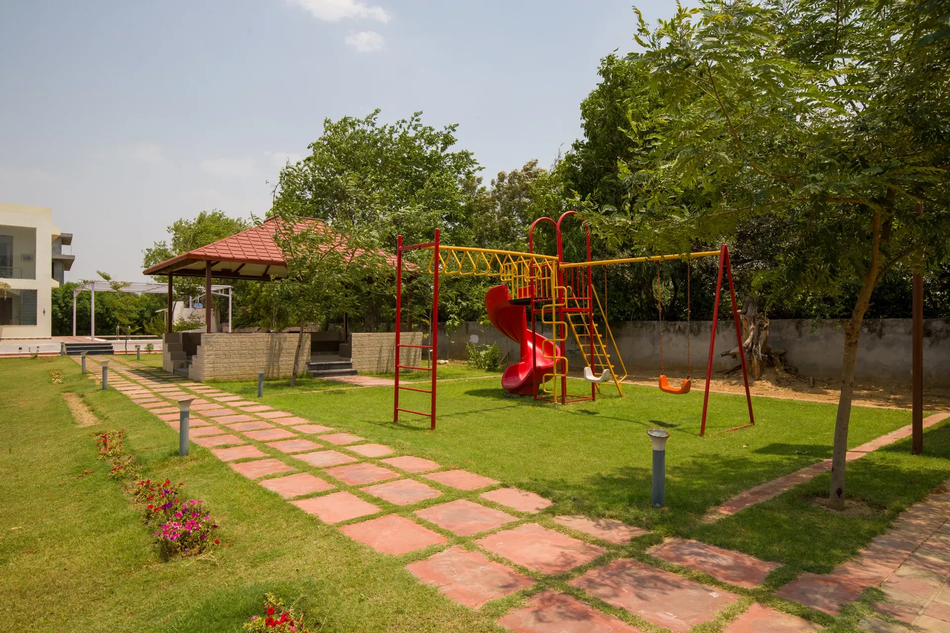 Raga | 2-BHK | Pvt Pool | Garden | Gazebo | Entertainment Lounge | Kids Play Area — photo 8