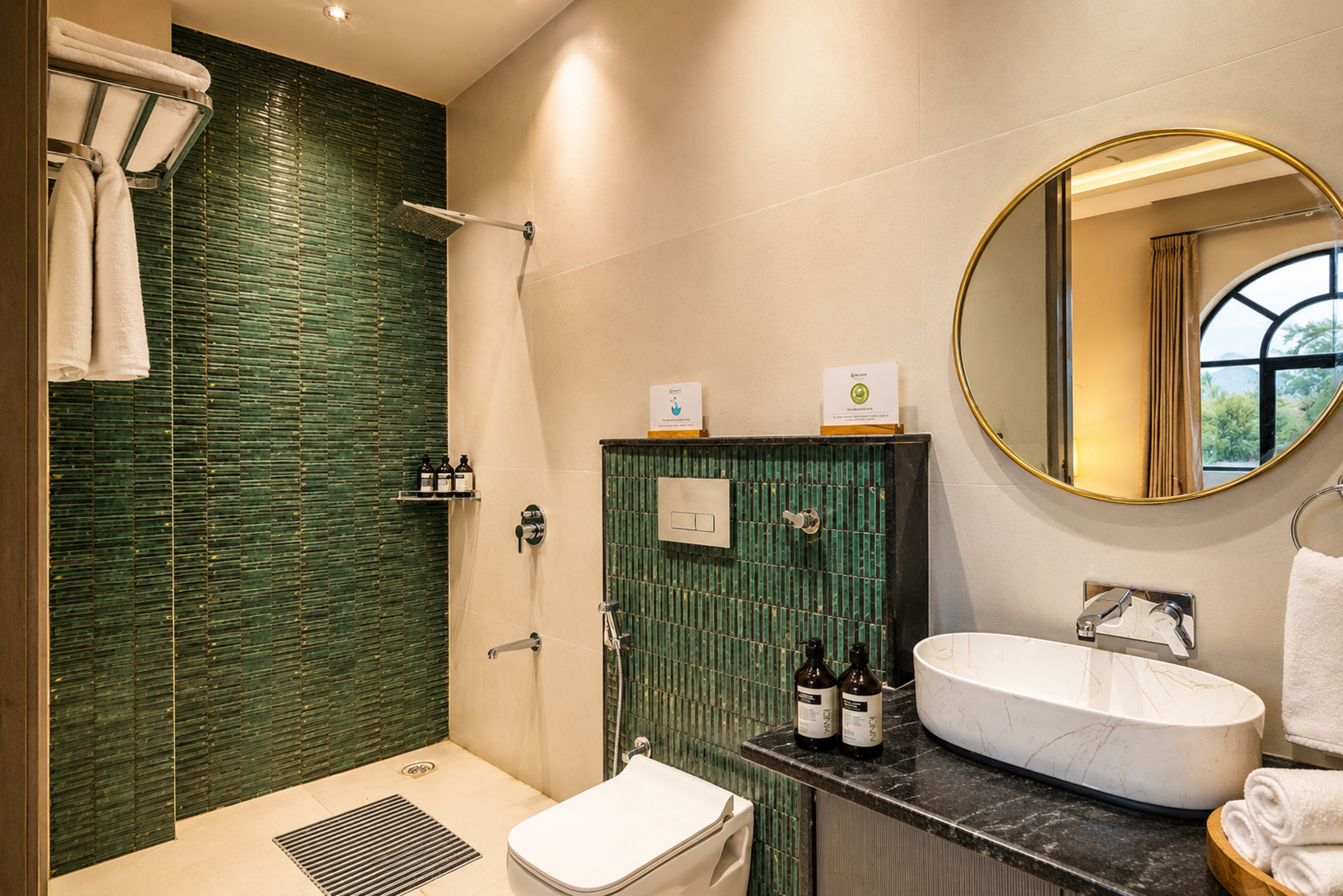 Belvedere Villa | Chic 4-BHK Retreat with Pool, Bar & Landscaped Garden — photo 12