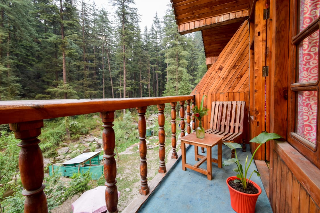 Cottages by the Jibhi River — photo 11