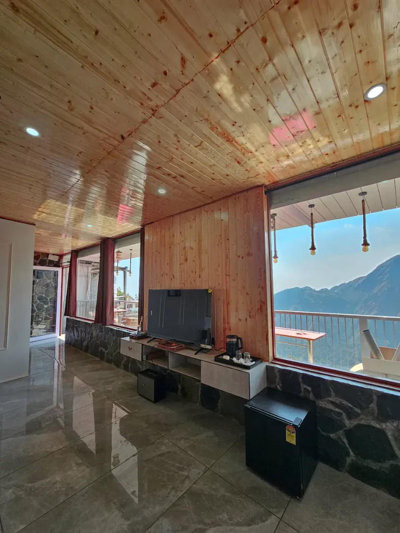 Panoramic Jacuzzi Suite  — photo 15