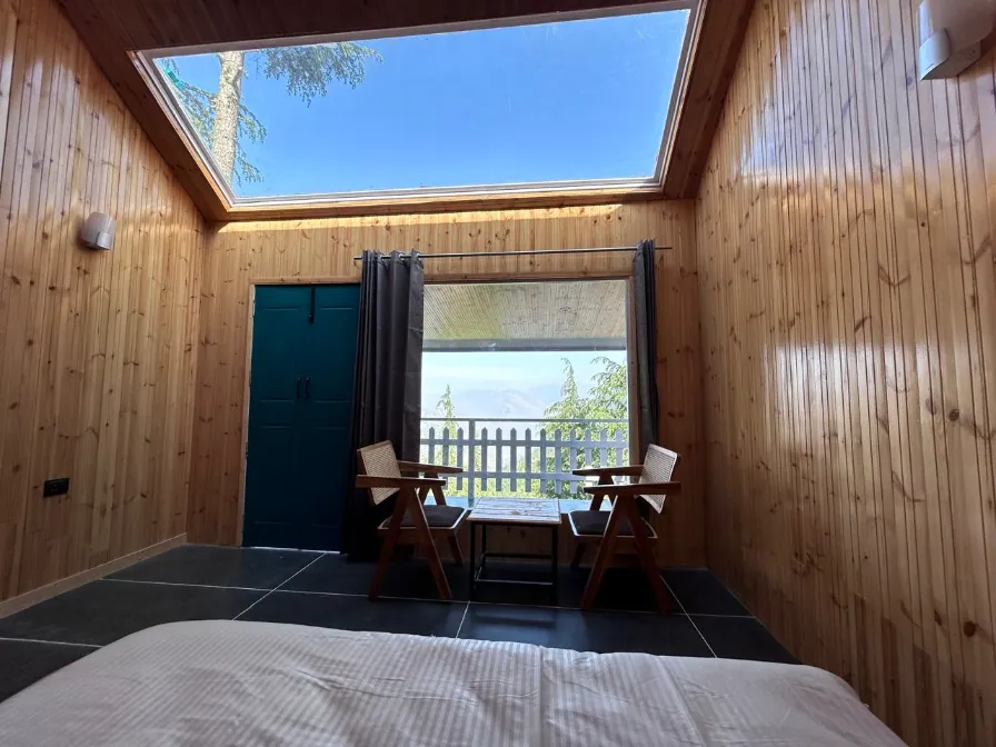 Elegant Rooms with Balcony & Himalayan View — photo 8