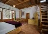 Riverside Homestay with Book Cafe — photo 28