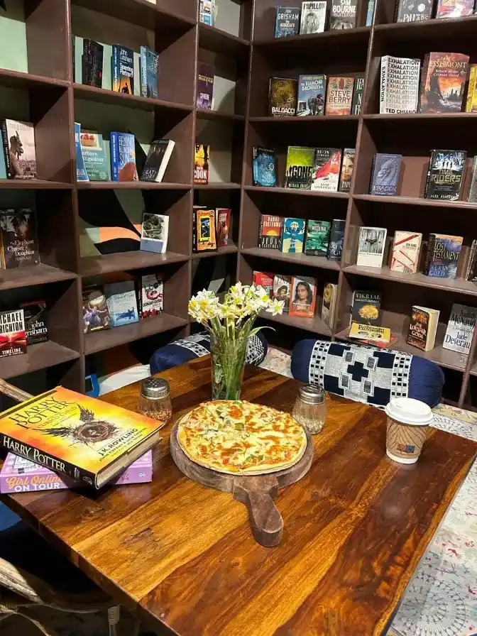 Riverside Homestay with Book Cafe — photo 5