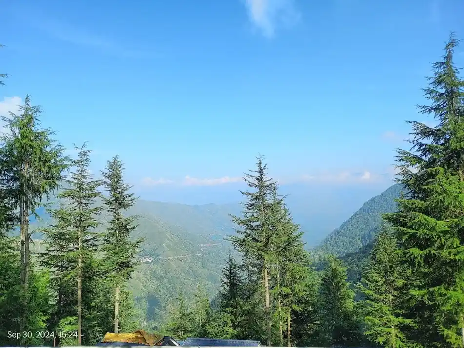 Elegant Rooms with Balcony & Himalayan View — photo 5