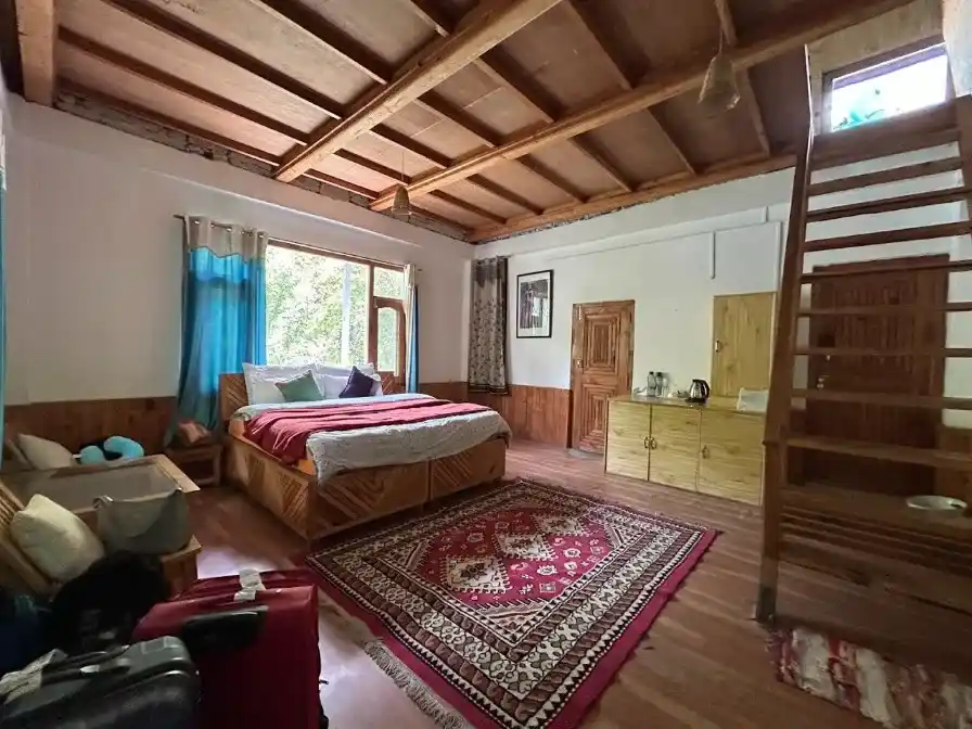 Riverside Homestay with Book Cafe — photo 17