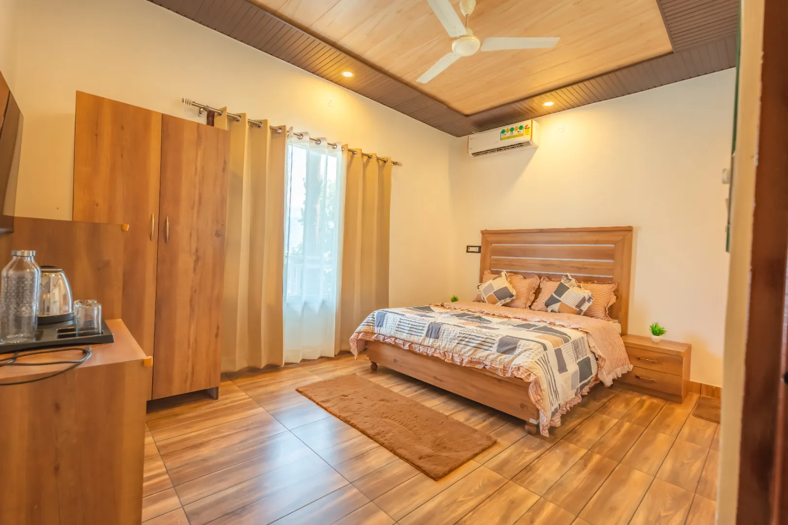 7 BHK Villa with Pool — photo 22