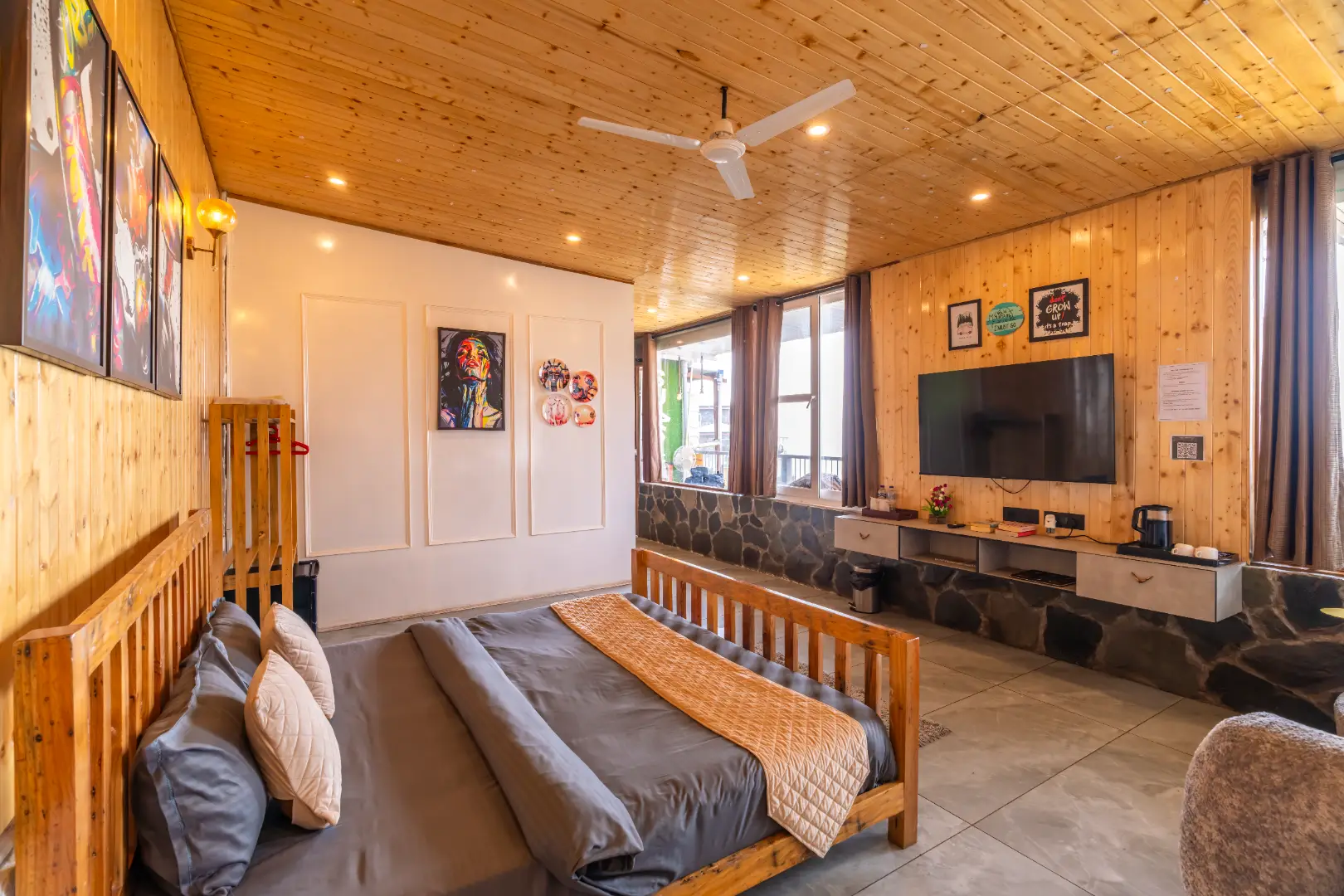 Panoramic Jacuzzi Suite  — photo 28