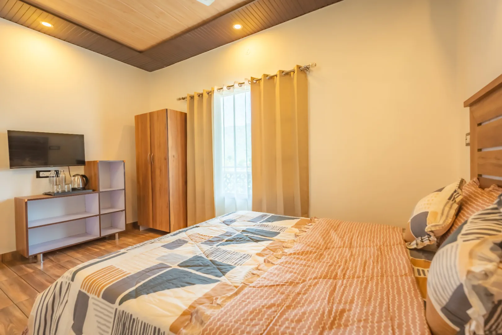 7 BHK Villa with Pool — photo 28